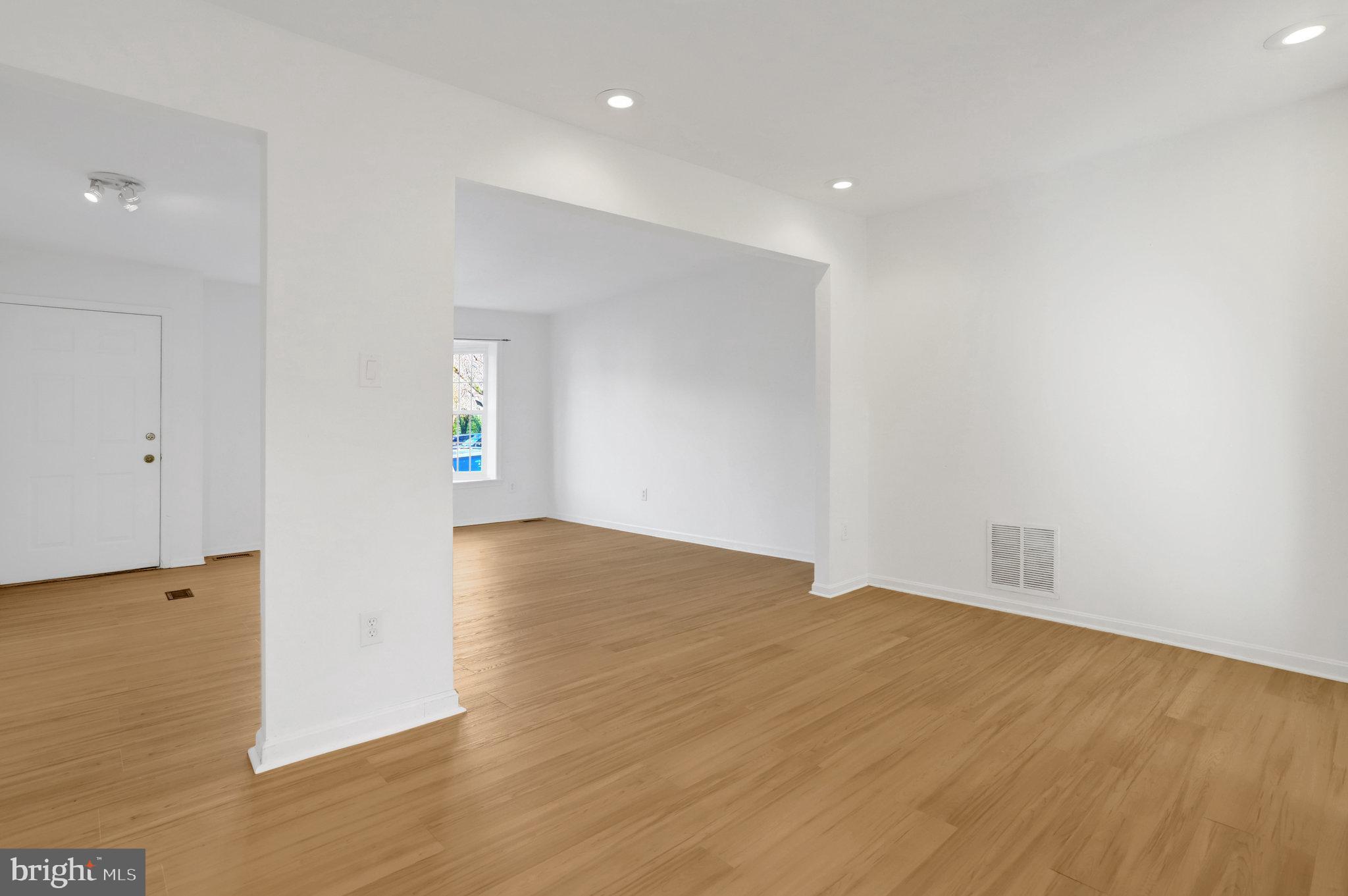 LAKEPOINTE - Residential Lease