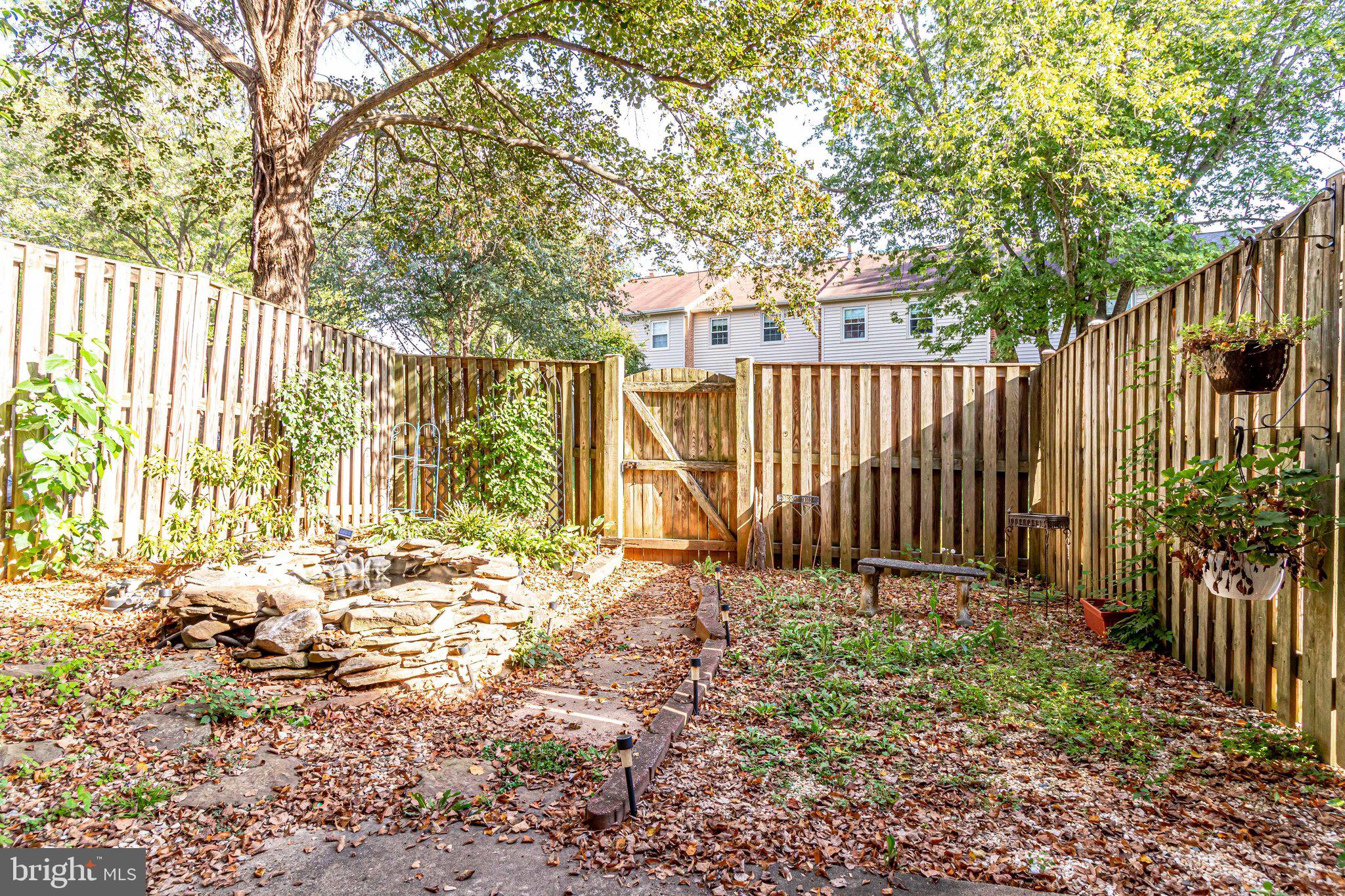 LAKEPOINTE - Residential Lease