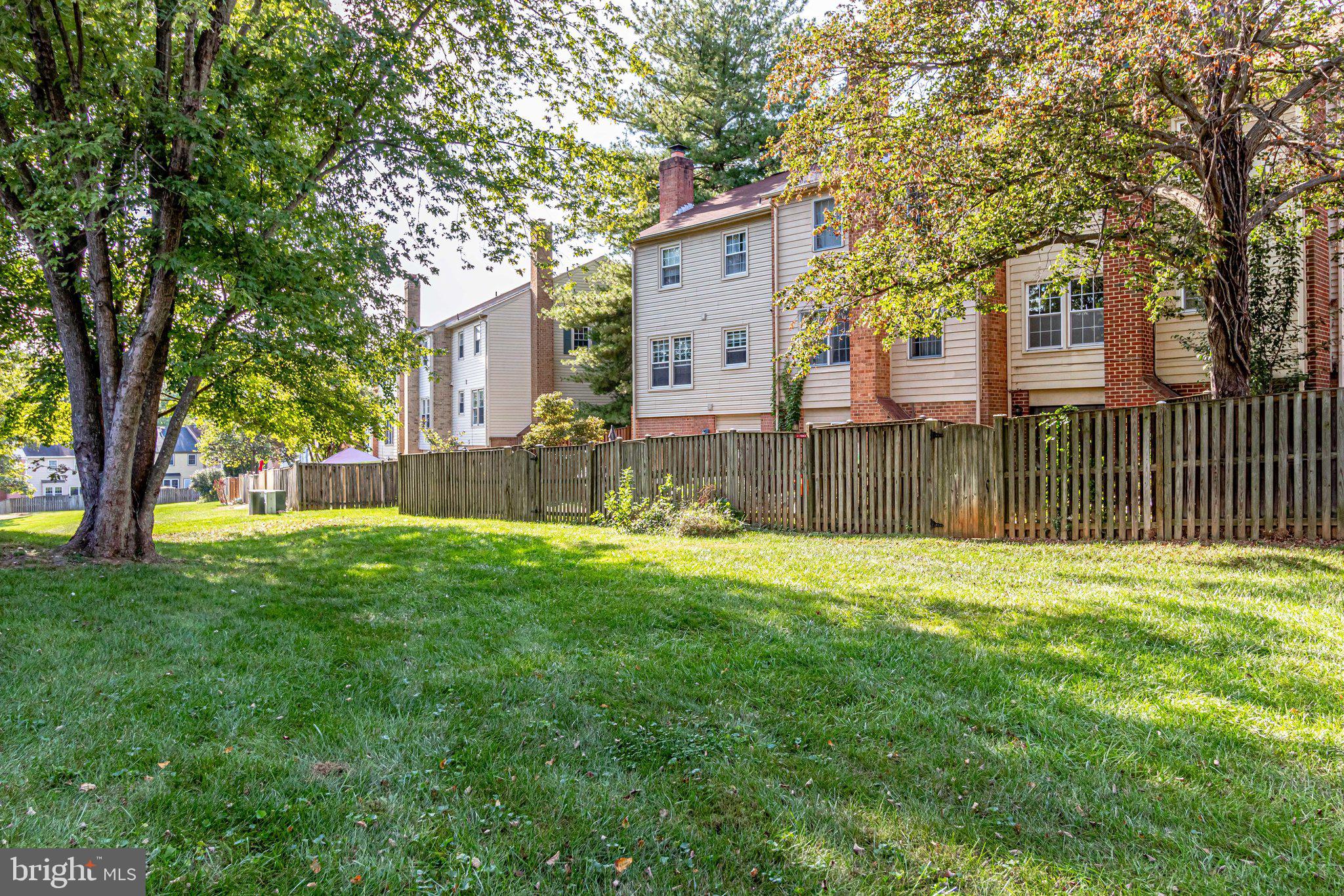 LAKEPOINTE - Residential Lease