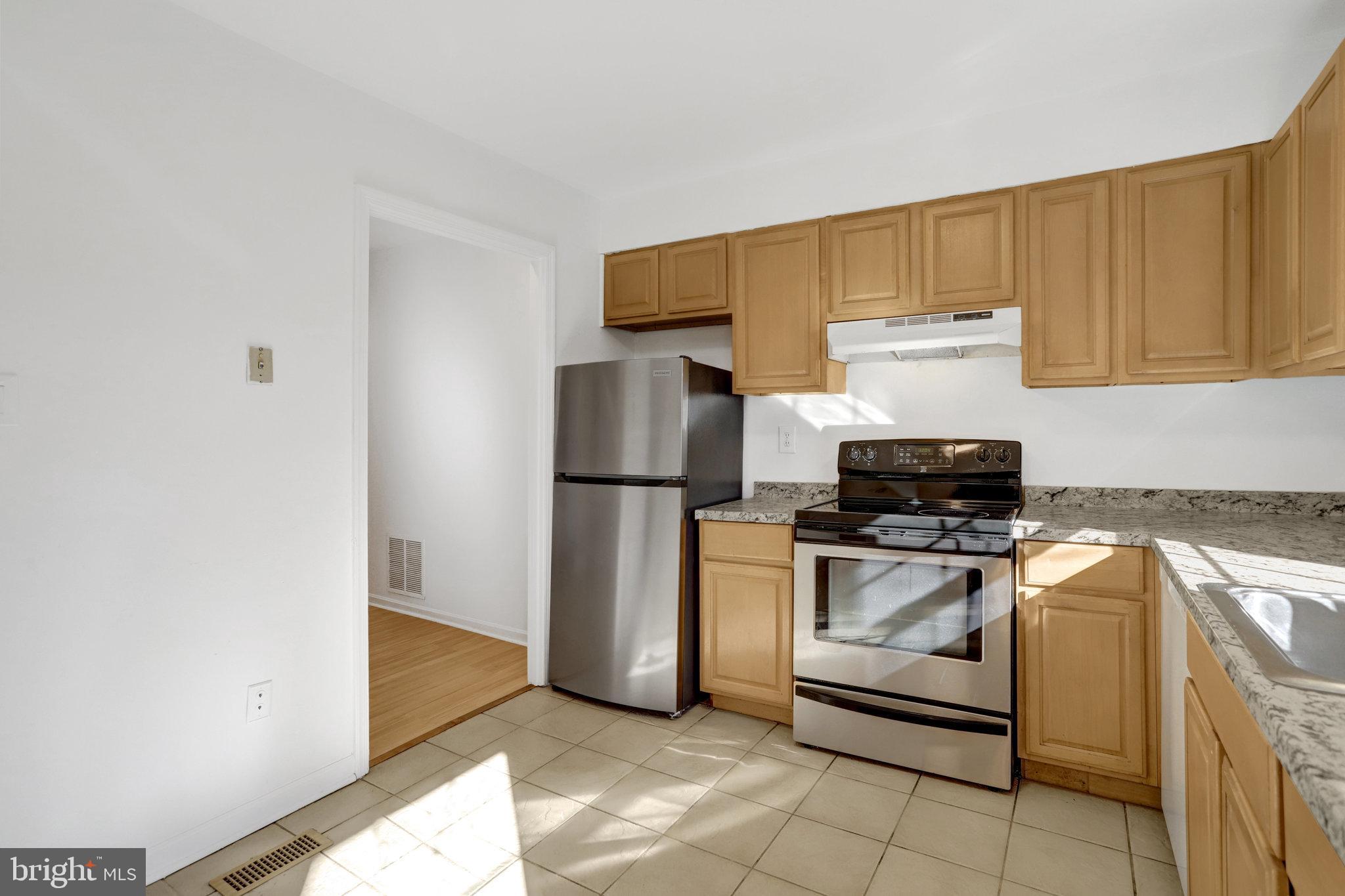 LAKEPOINTE - Residential Lease