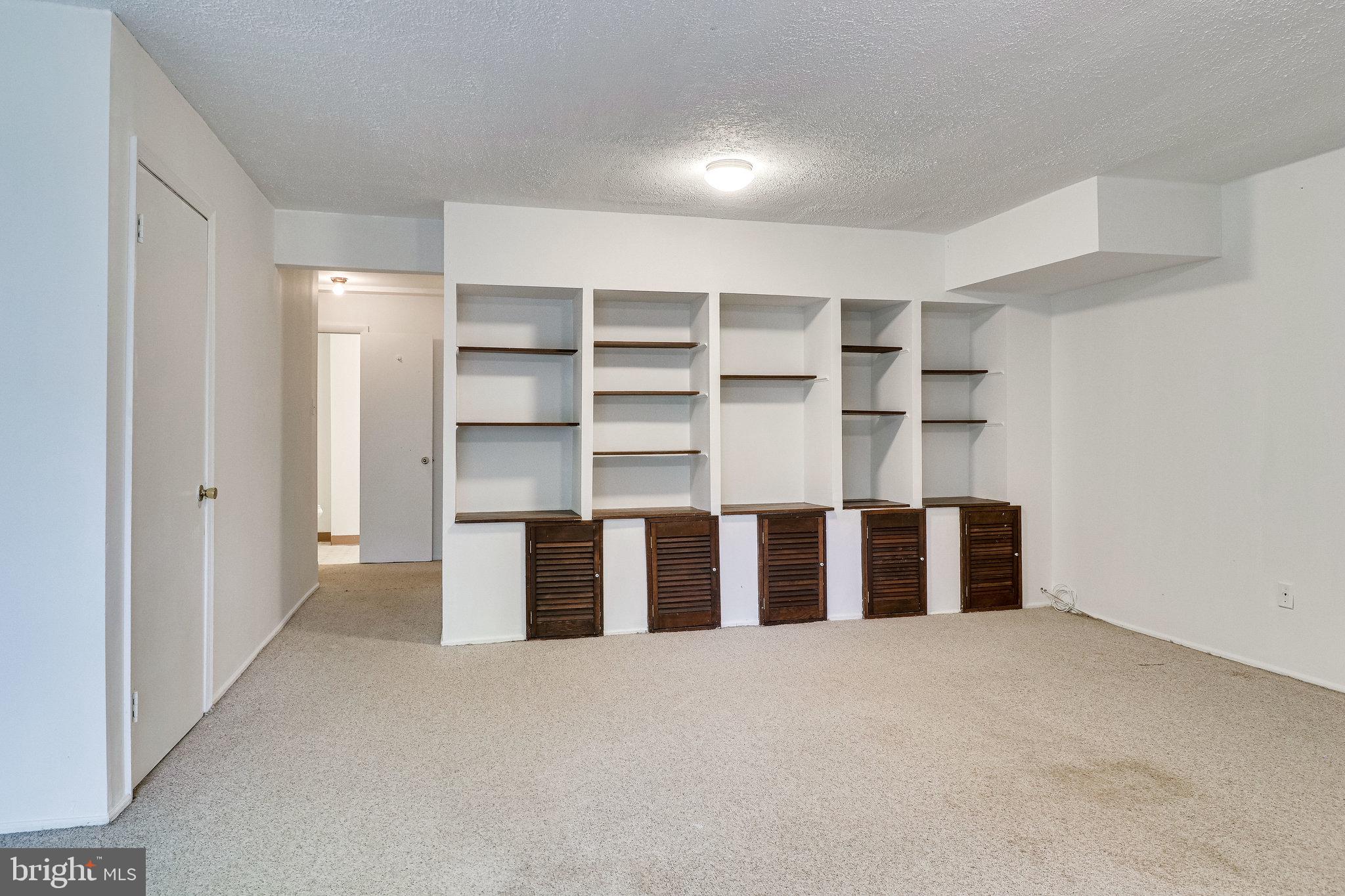 LAKEPOINTE - Residential Lease