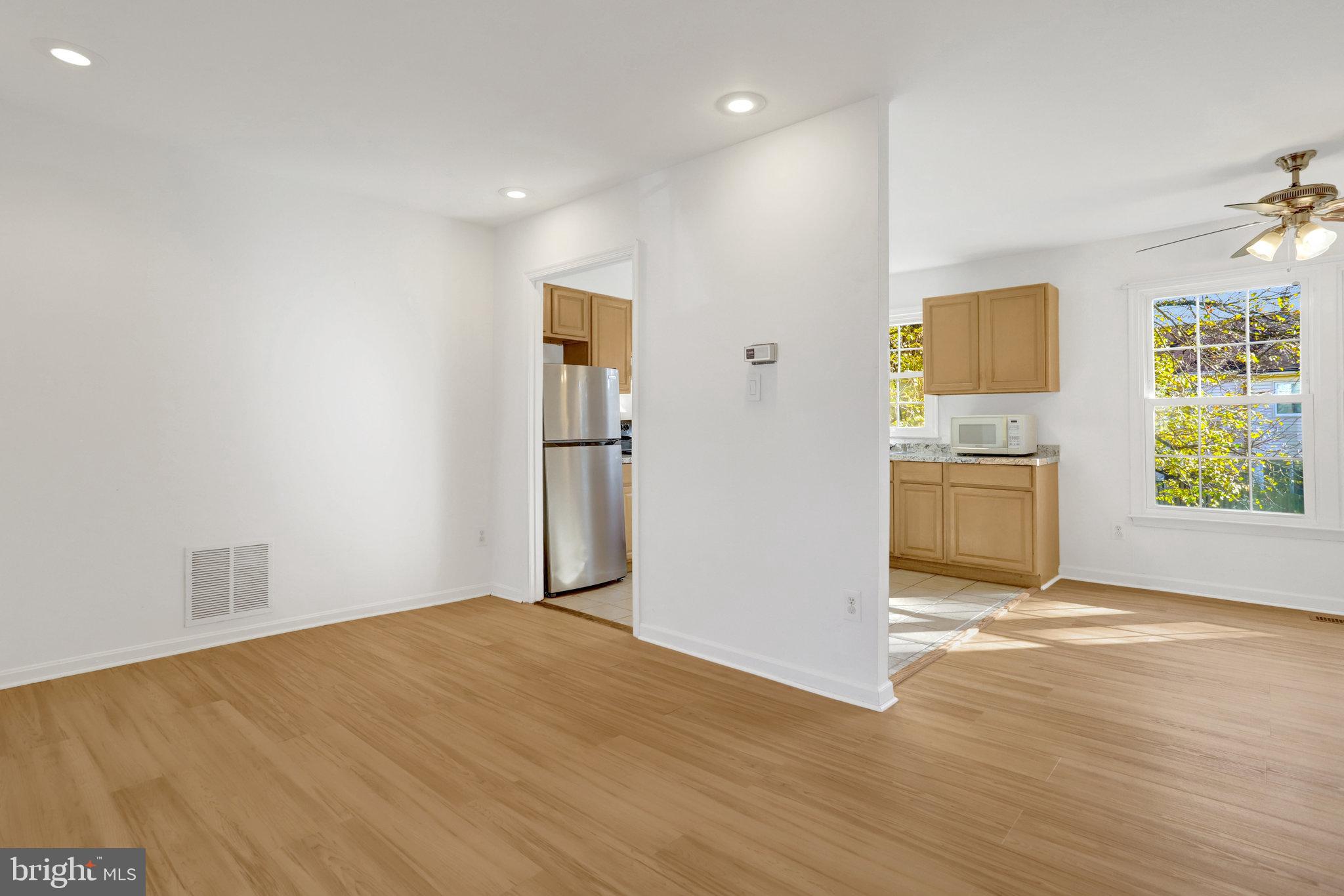 LAKEPOINTE - Residential Lease