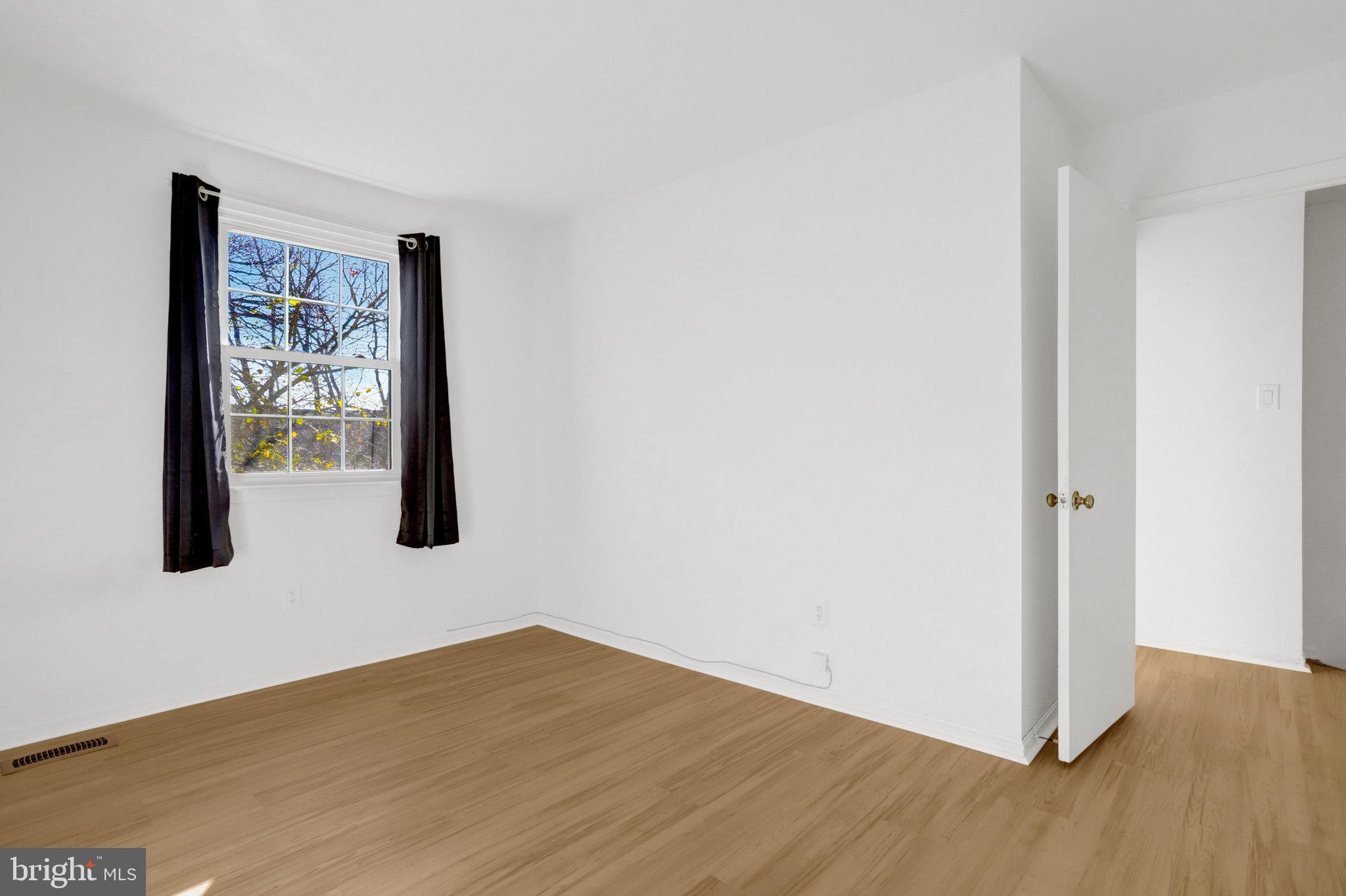 LAKEPOINTE - Residential Lease