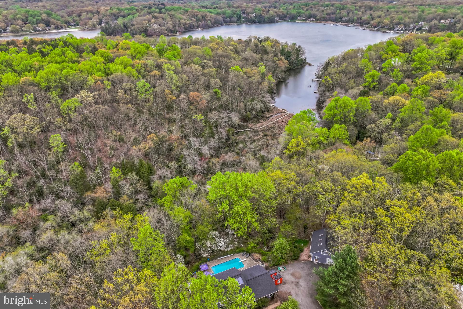 658 ECHO COVE DRIVE