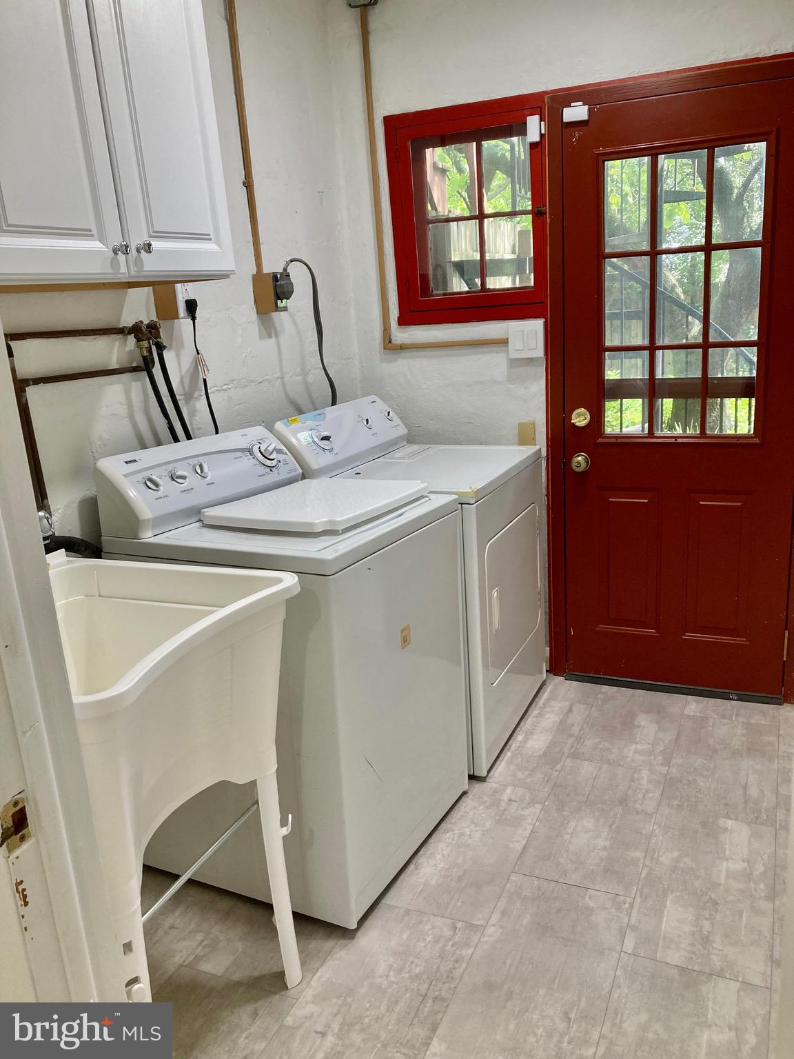 ELKINS PARK - Residential Lease