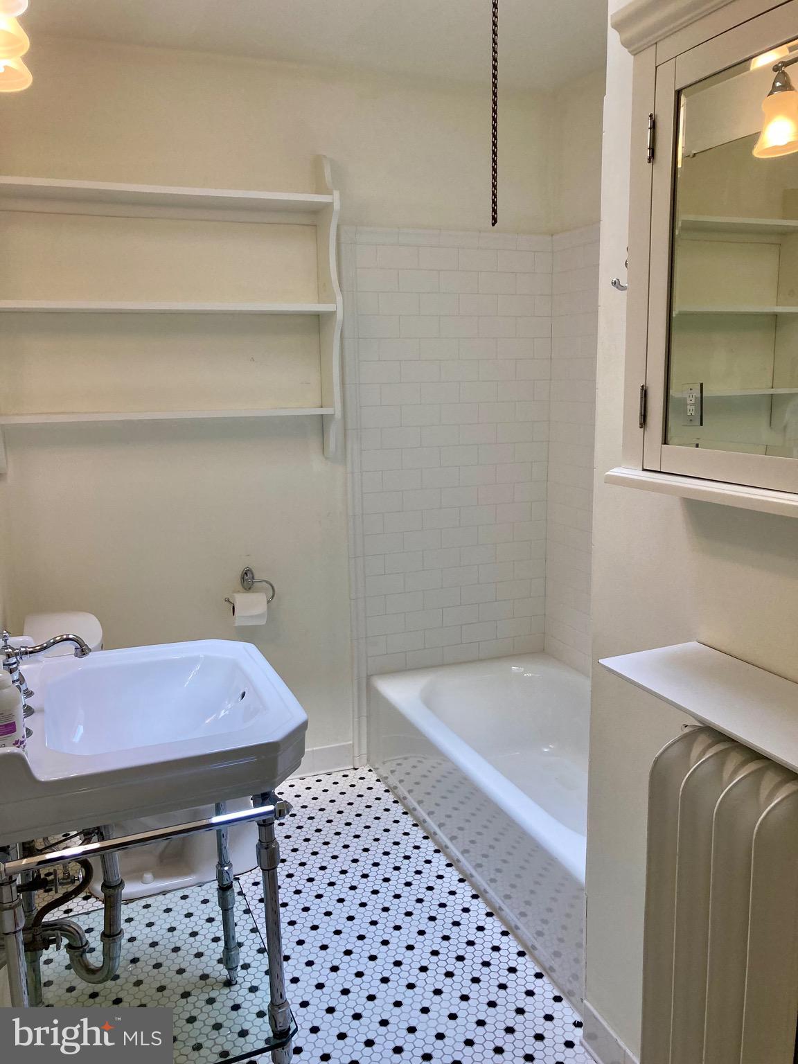 ELKINS PARK - Residential Lease
