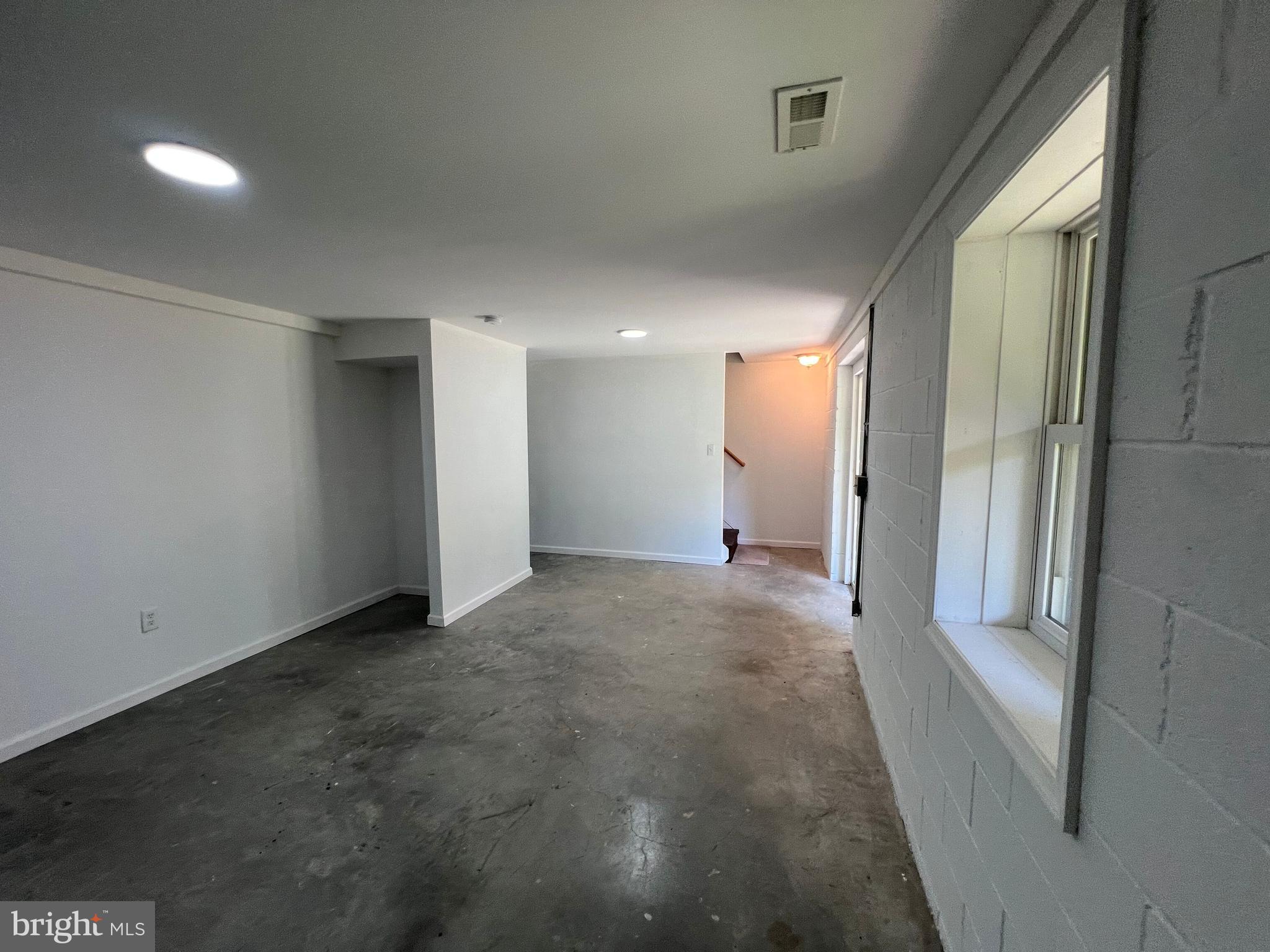 DUNMORE RIDGE PARK - Residential