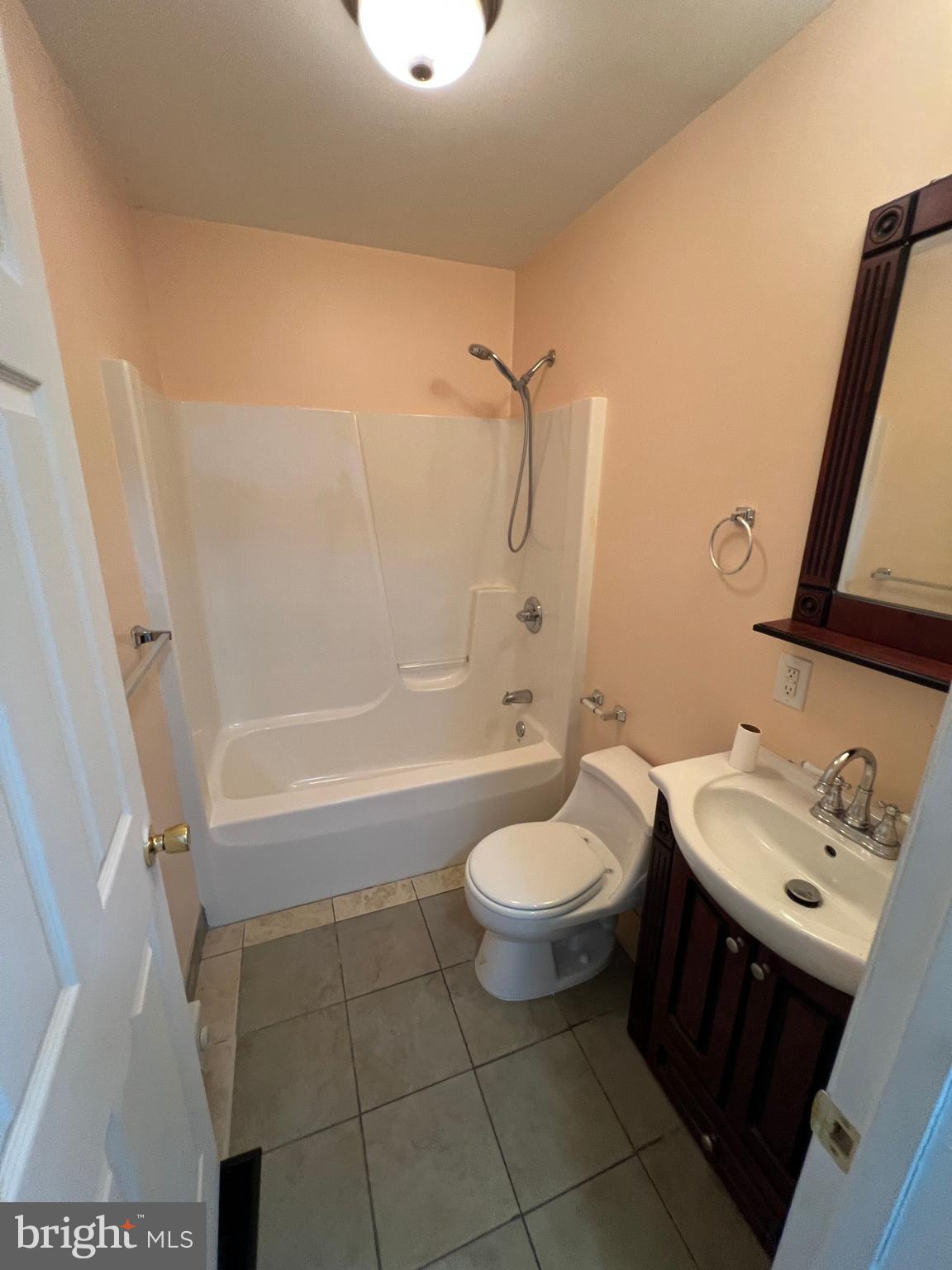 DUNMORE RIDGE PARK - Residential