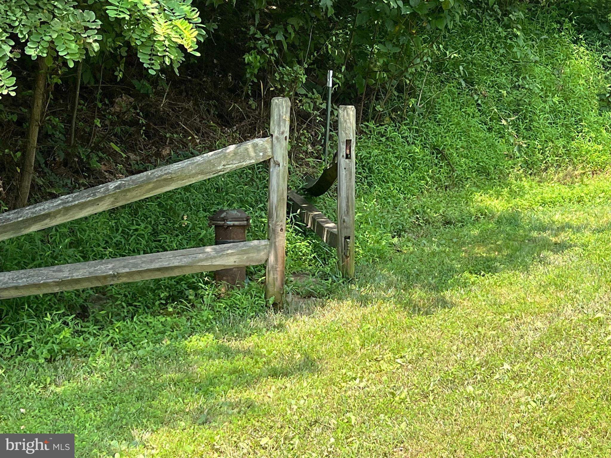 DUNMORE RIDGE PARK - Residential