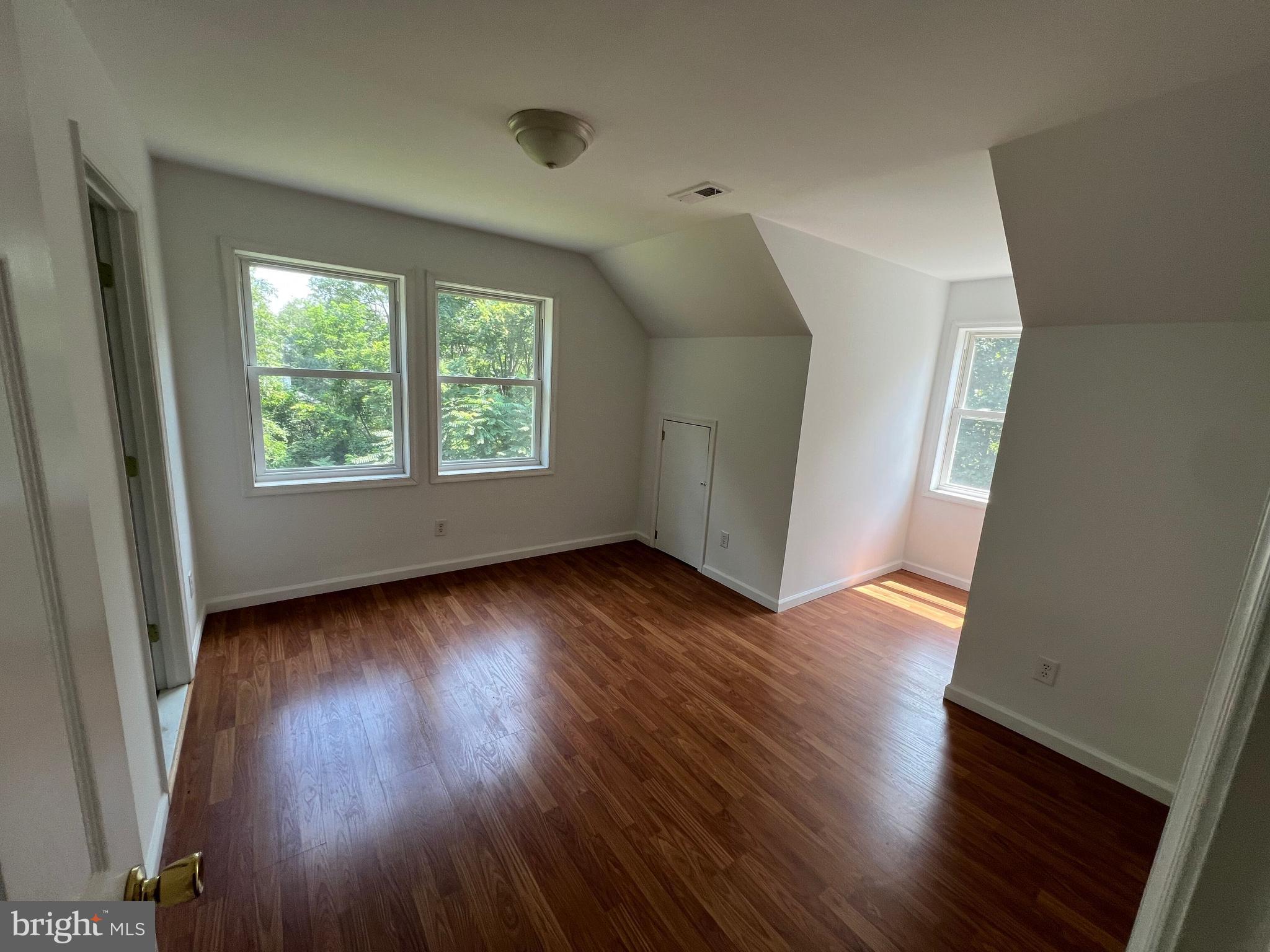 DUNMORE RIDGE PARK - Residential