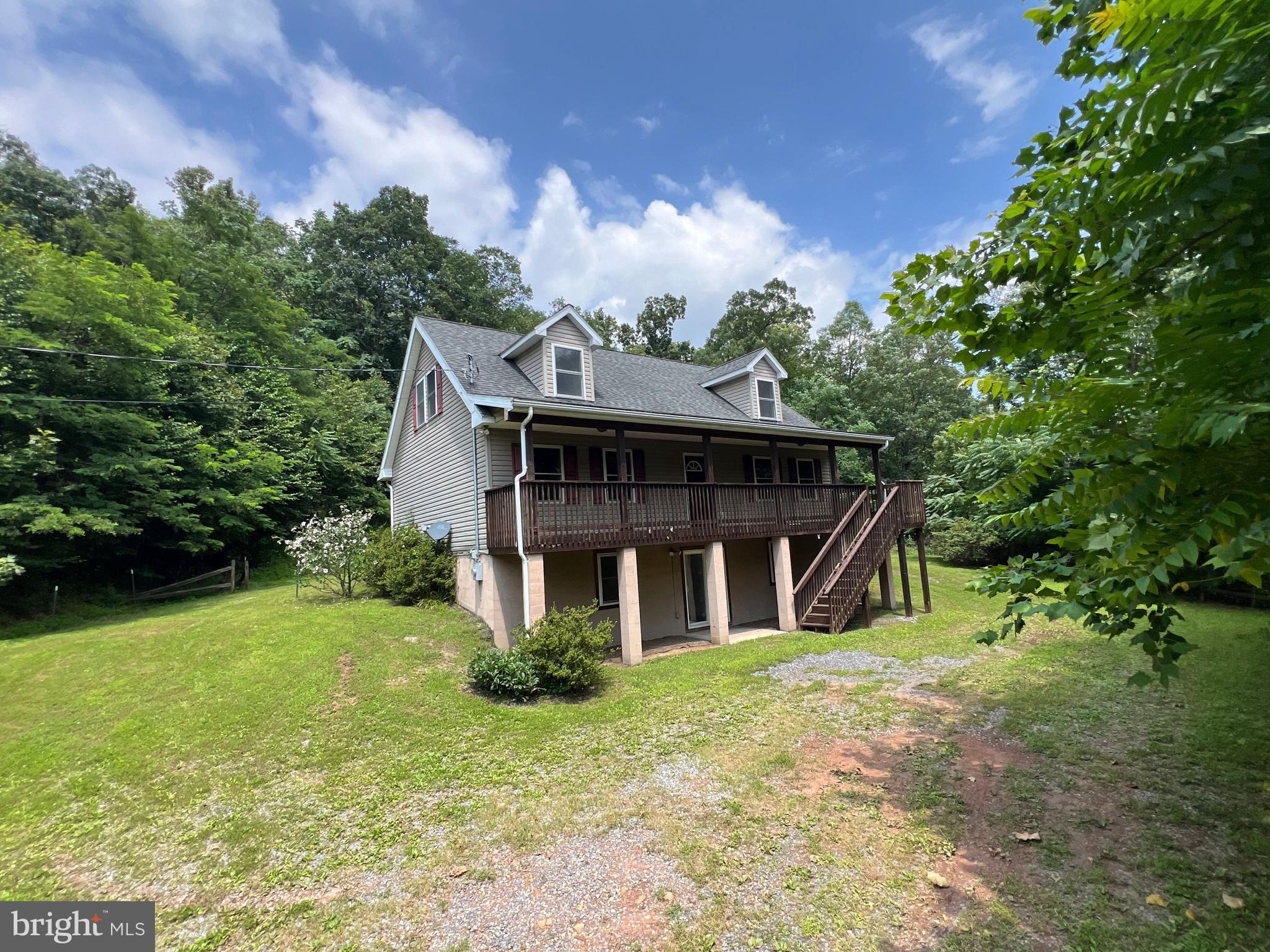 DUNMORE RIDGE PARK - Residential