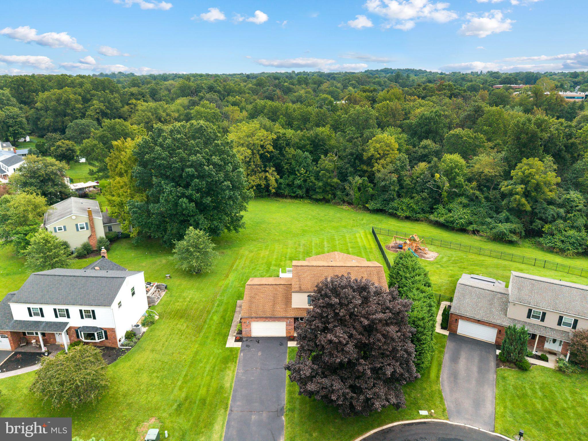 1270 HOLSTEIN COURT