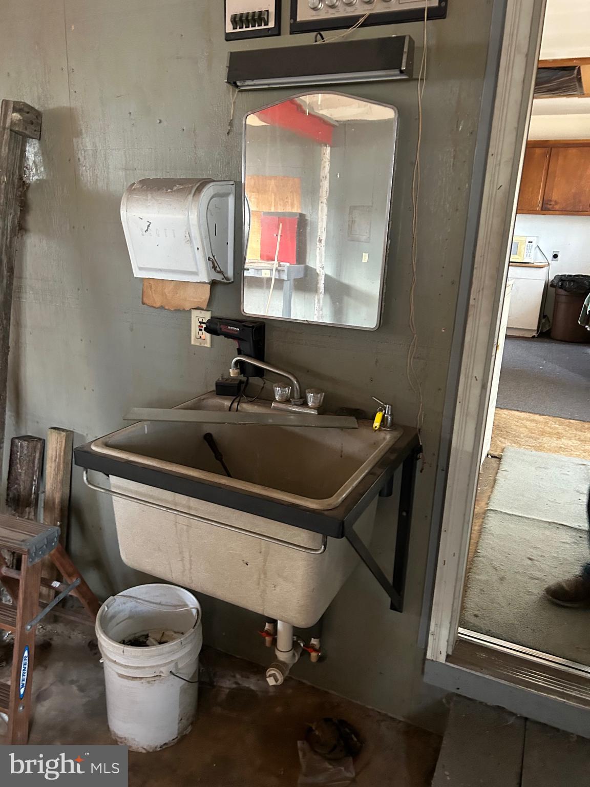 312 SPRING LAKE BOULEVARD