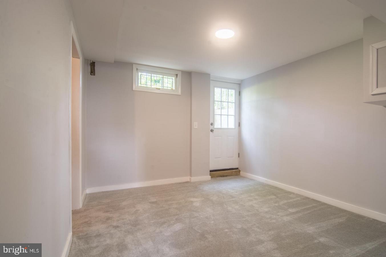 FOREST GREEN - Residential