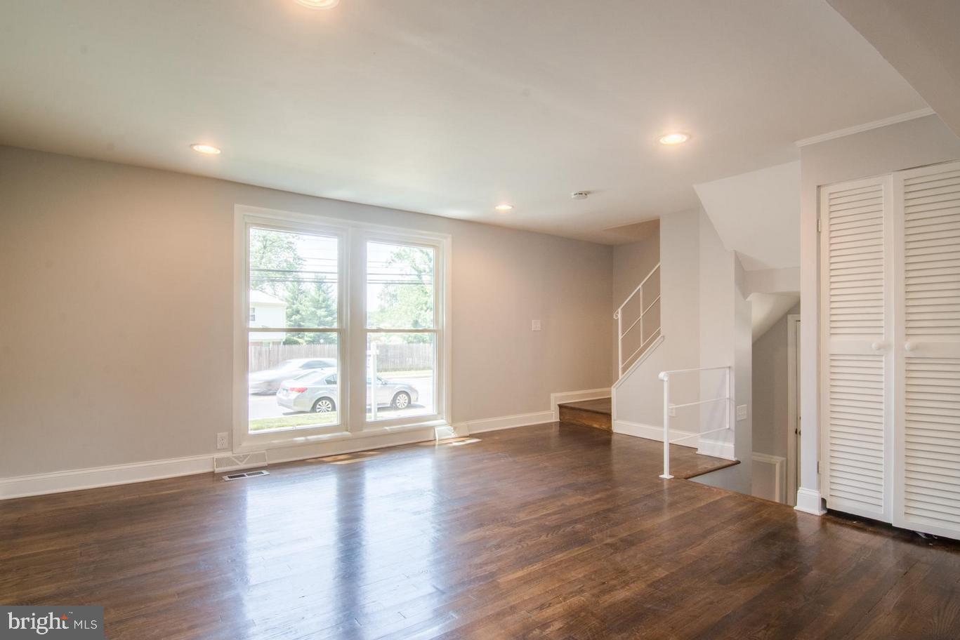 FOREST GREEN - Residential