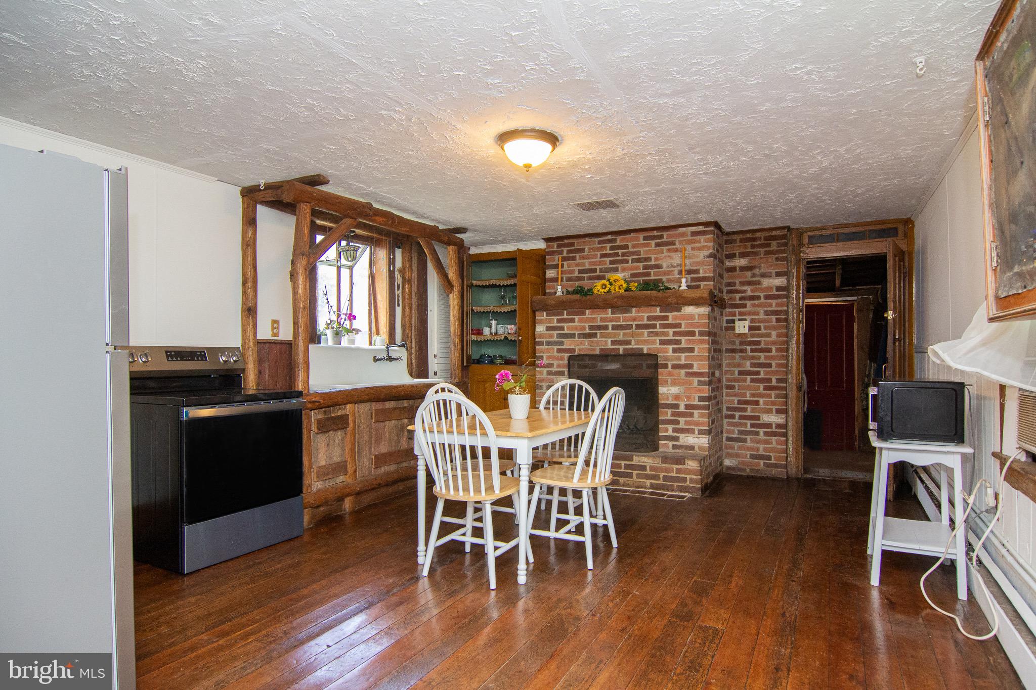16756 MOUNT AIRY ROAD