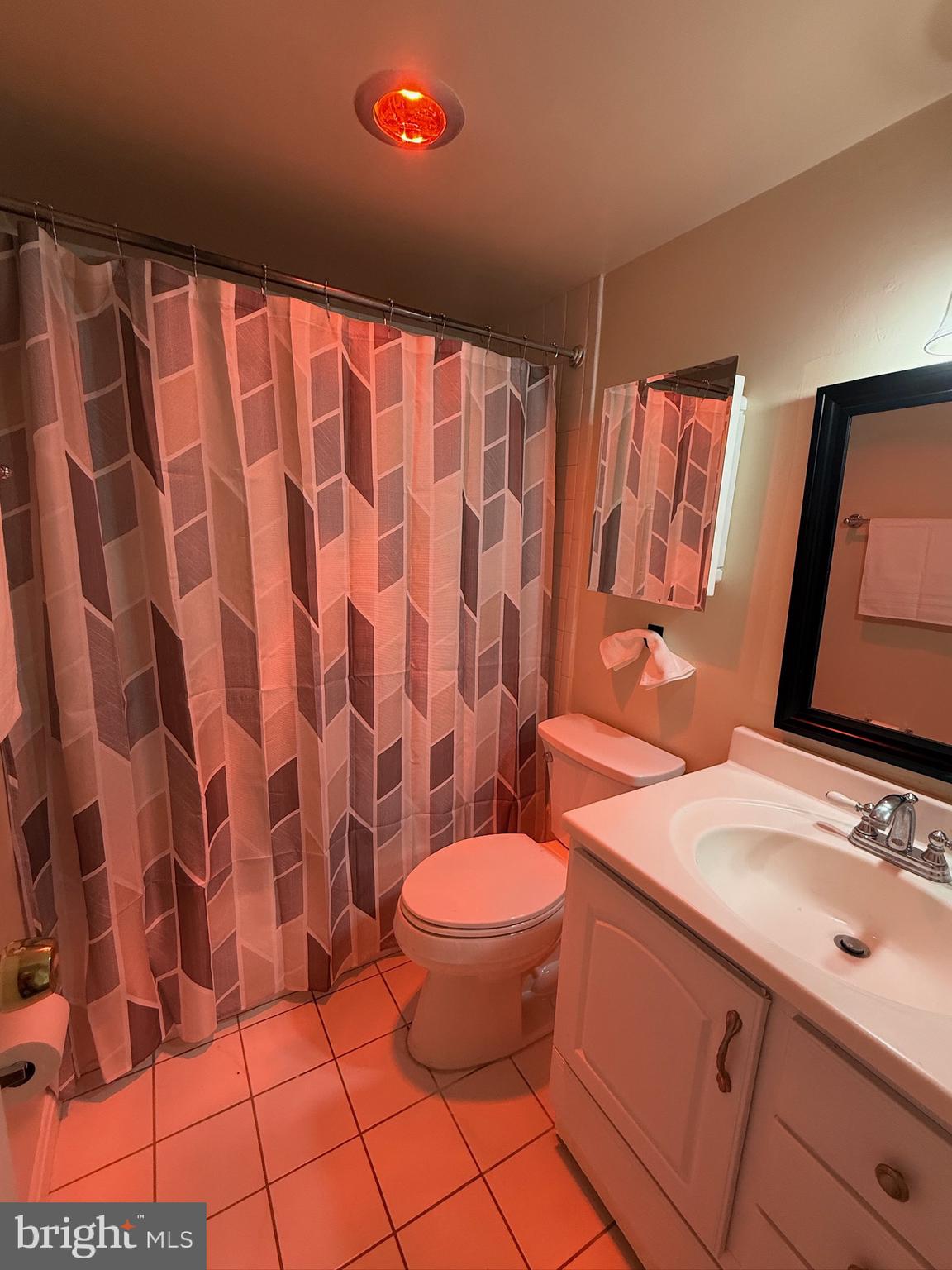 MCLEAN HOUSE NORTH - Residential