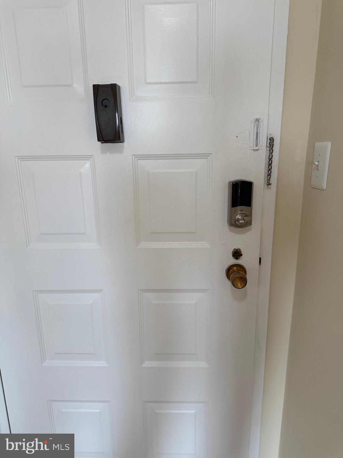 MCLEAN HOUSE NORTH - Residential