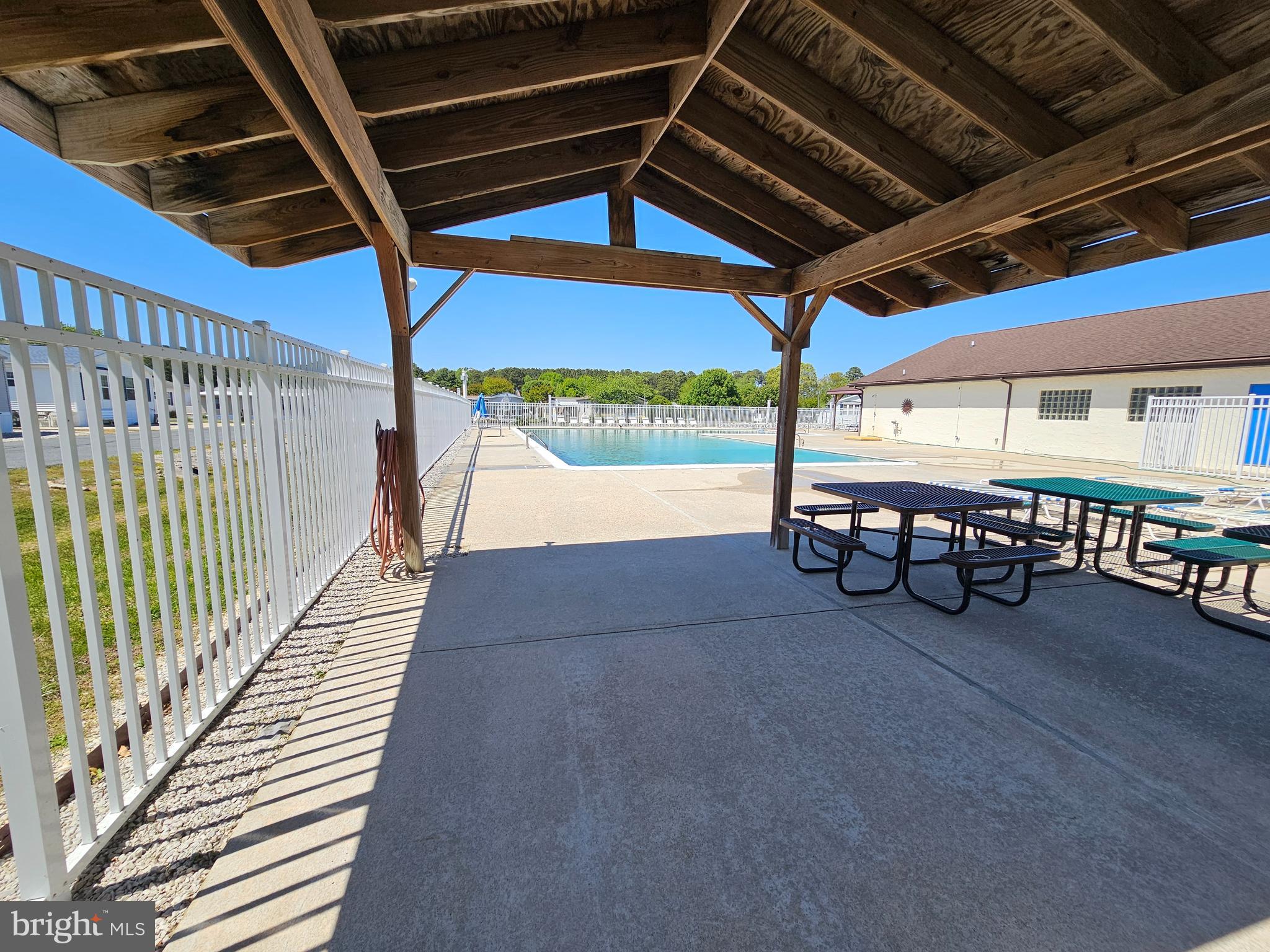 WHITE HORSE PARK I - Residential
