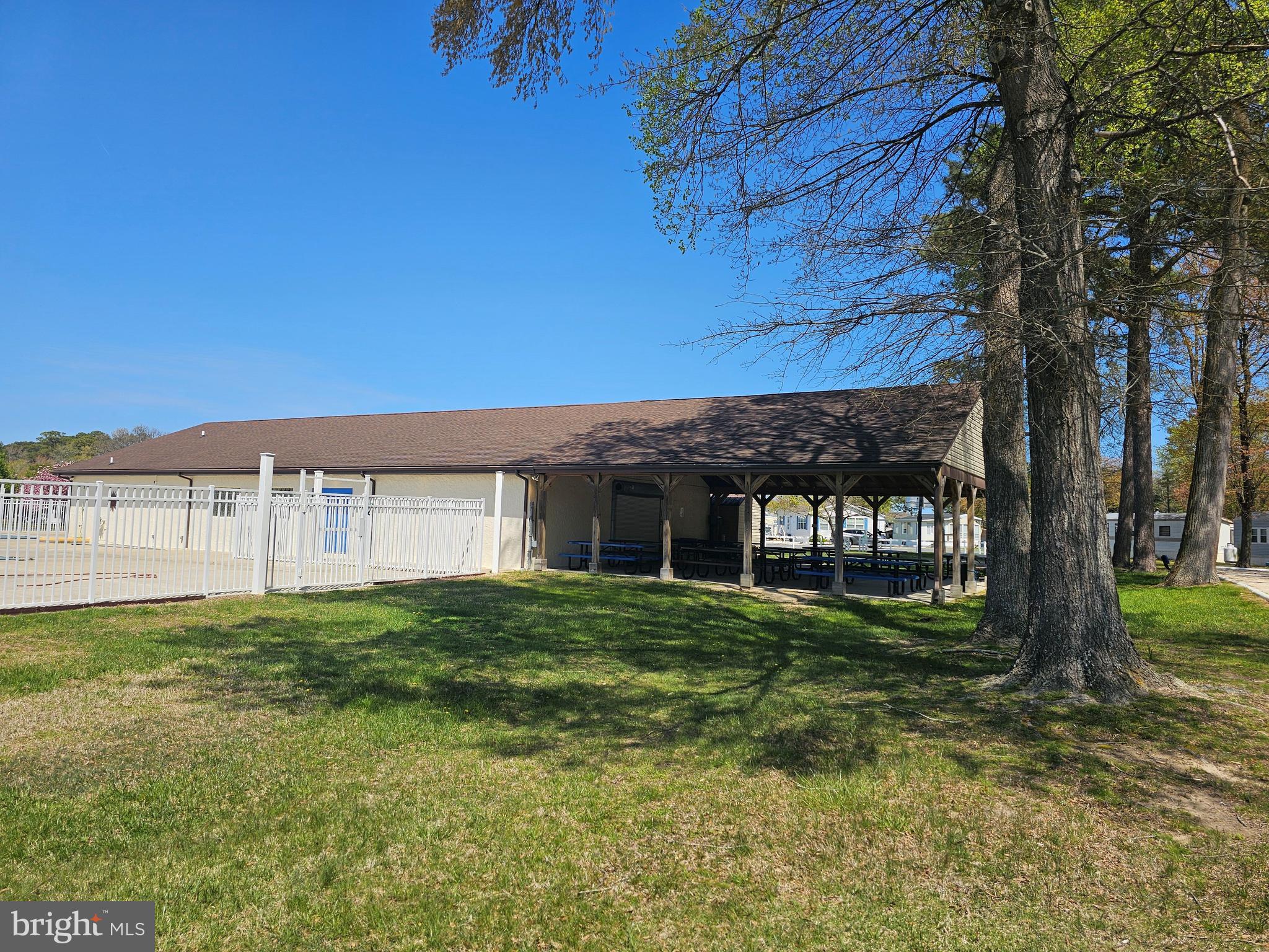 WHITE HORSE PARK I - Residential