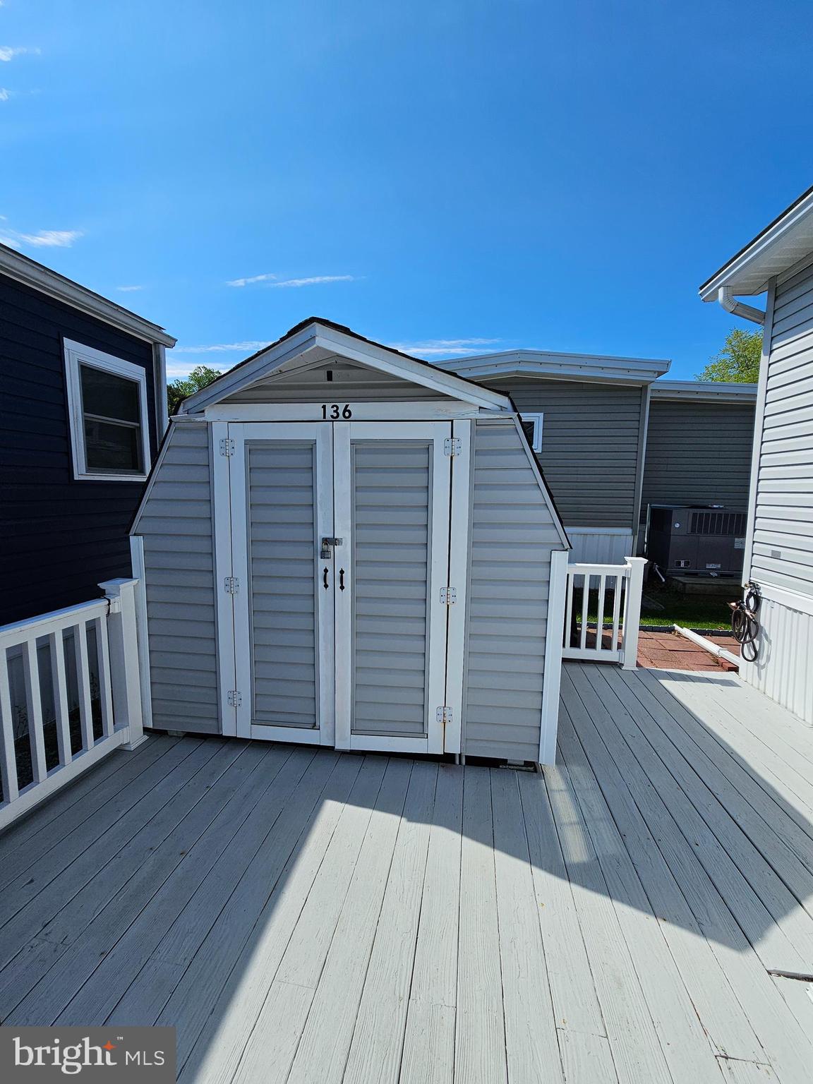 WHITE HORSE PARK I - Residential