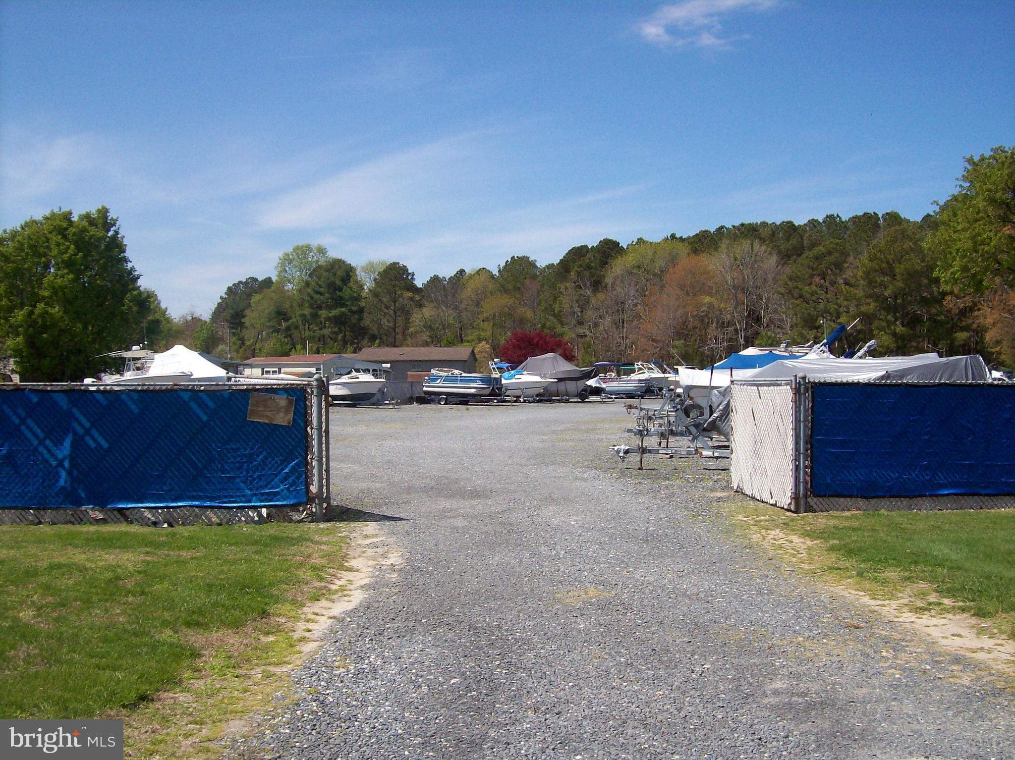 WHITE HORSE PARK I - Residential