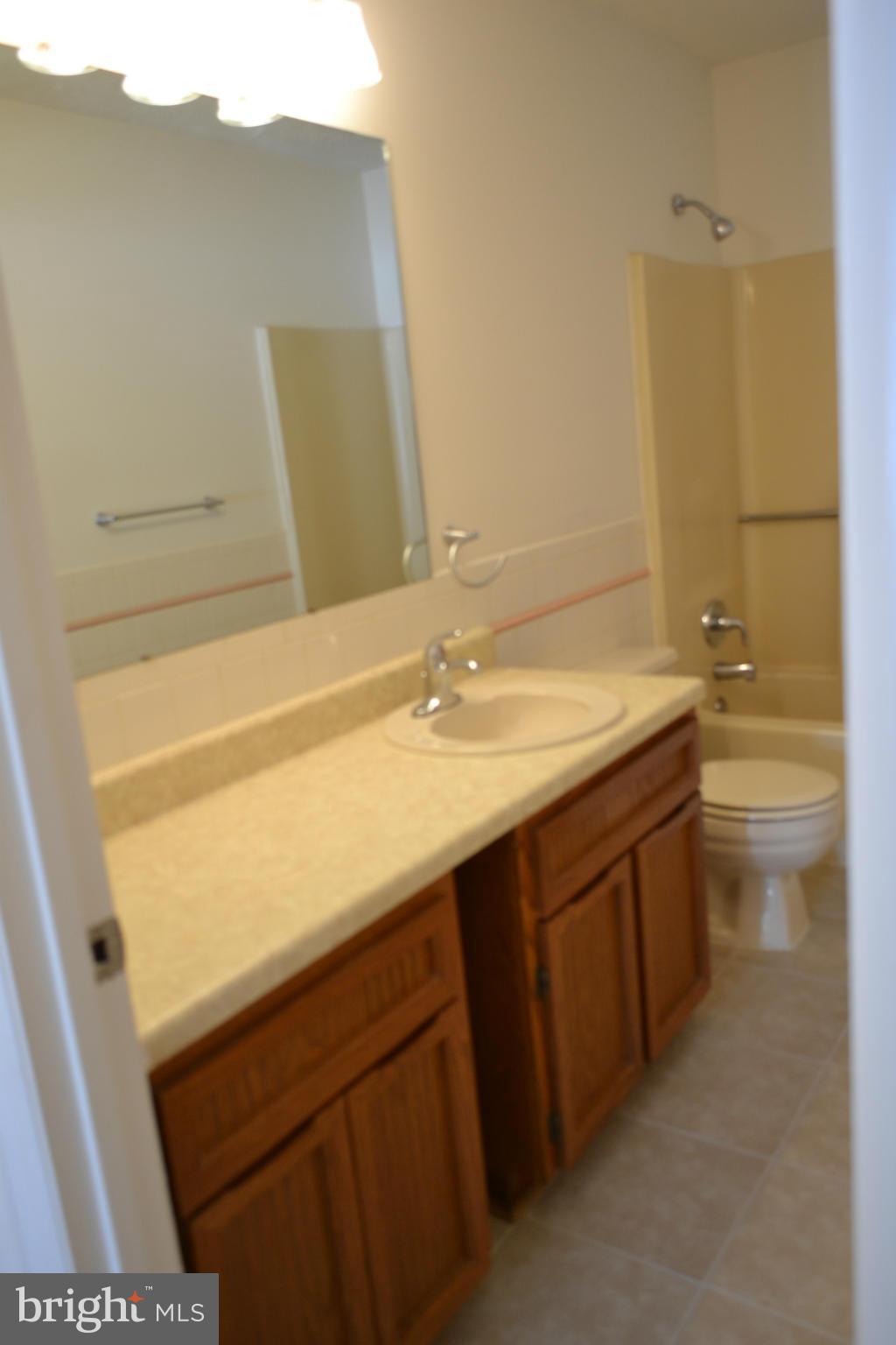 GARRISONVILLE - Residential