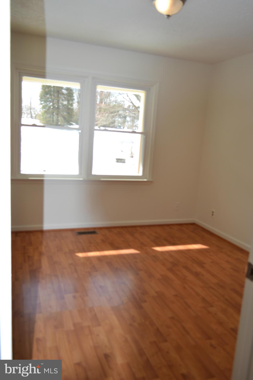 GARRISONVILLE - Residential