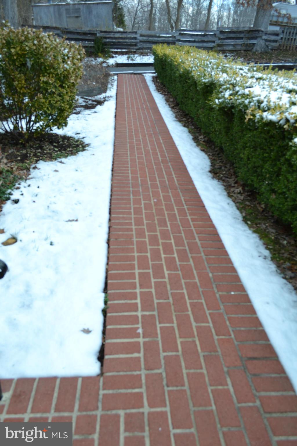 GARRISONVILLE - Residential