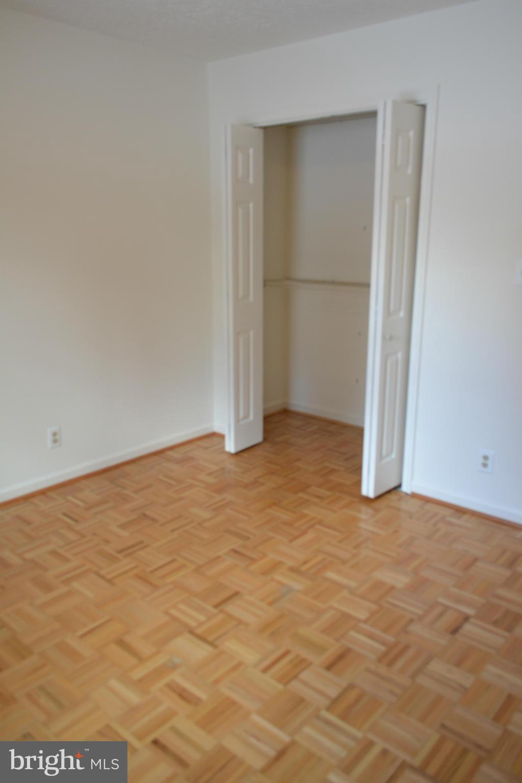 GARRISONVILLE - Residential