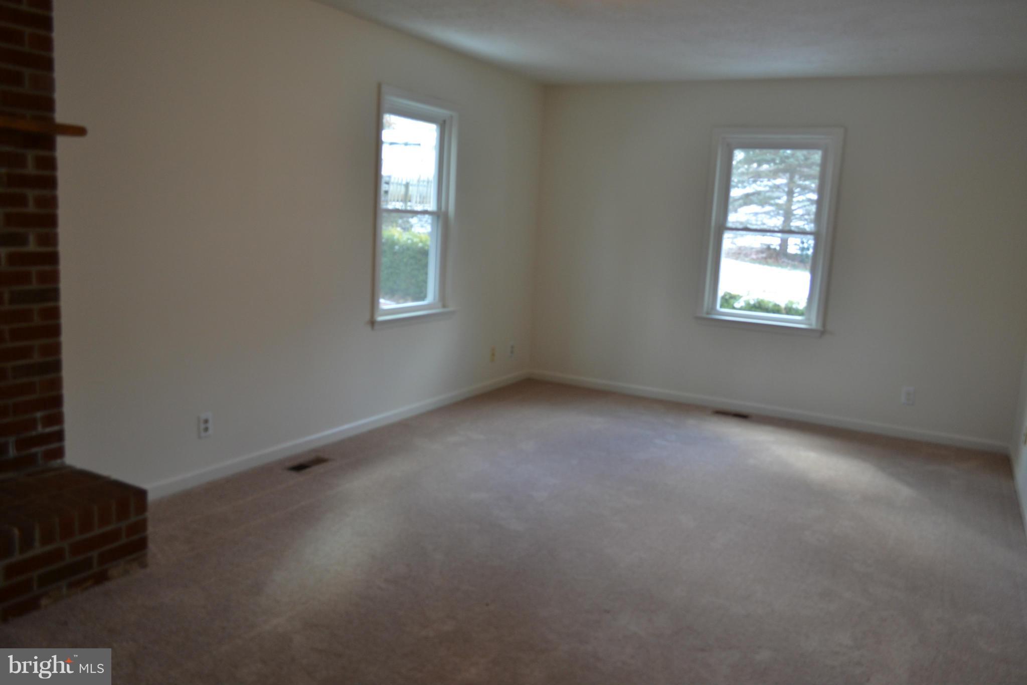 GARRISONVILLE - Residential