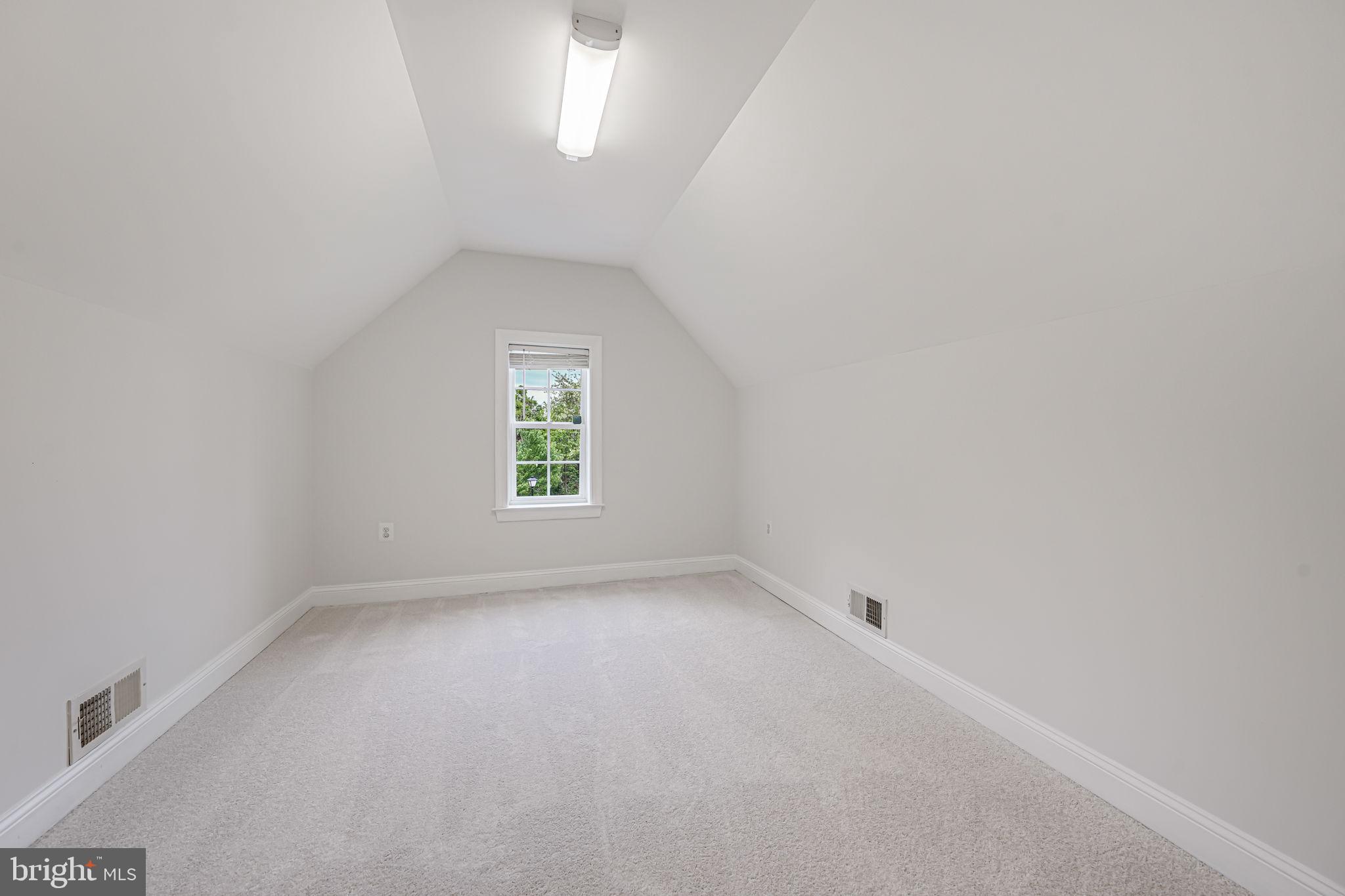 RIDGEVIEW - Residential