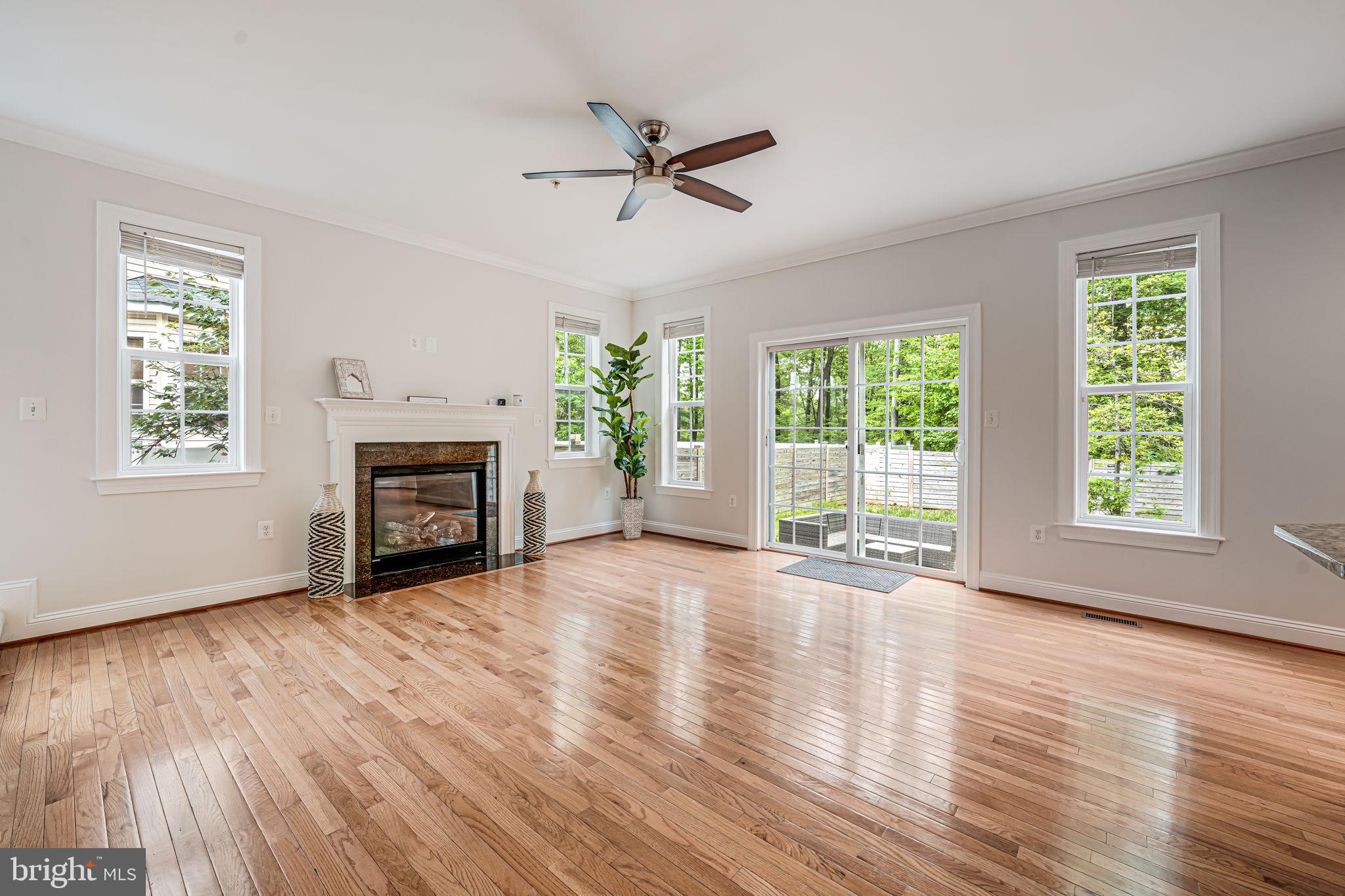 RIDGEVIEW - Residential