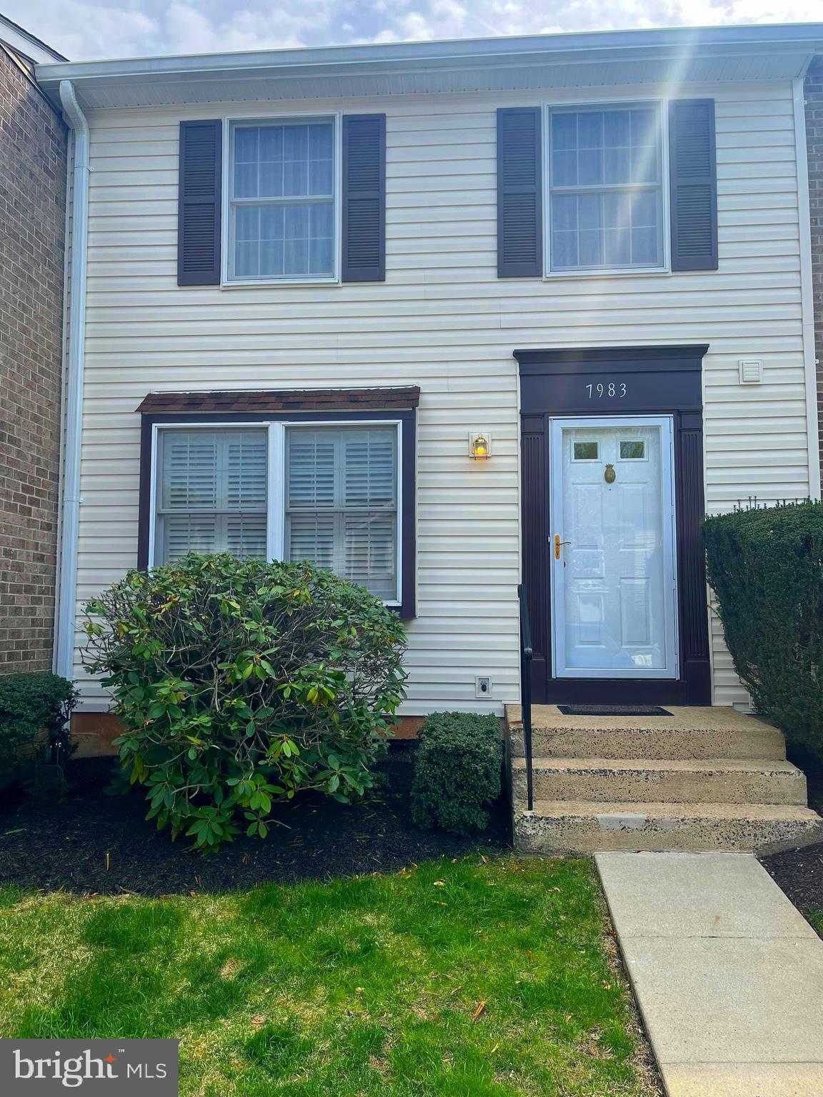 COURTS OF TYSONS - Residential