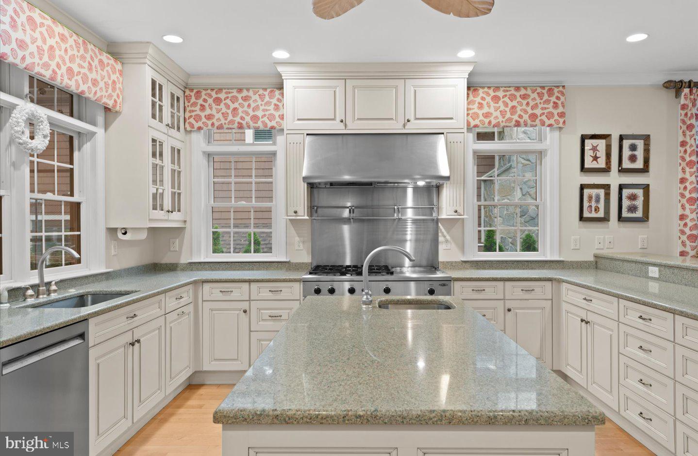 NORTH REHOBOTH - Residential