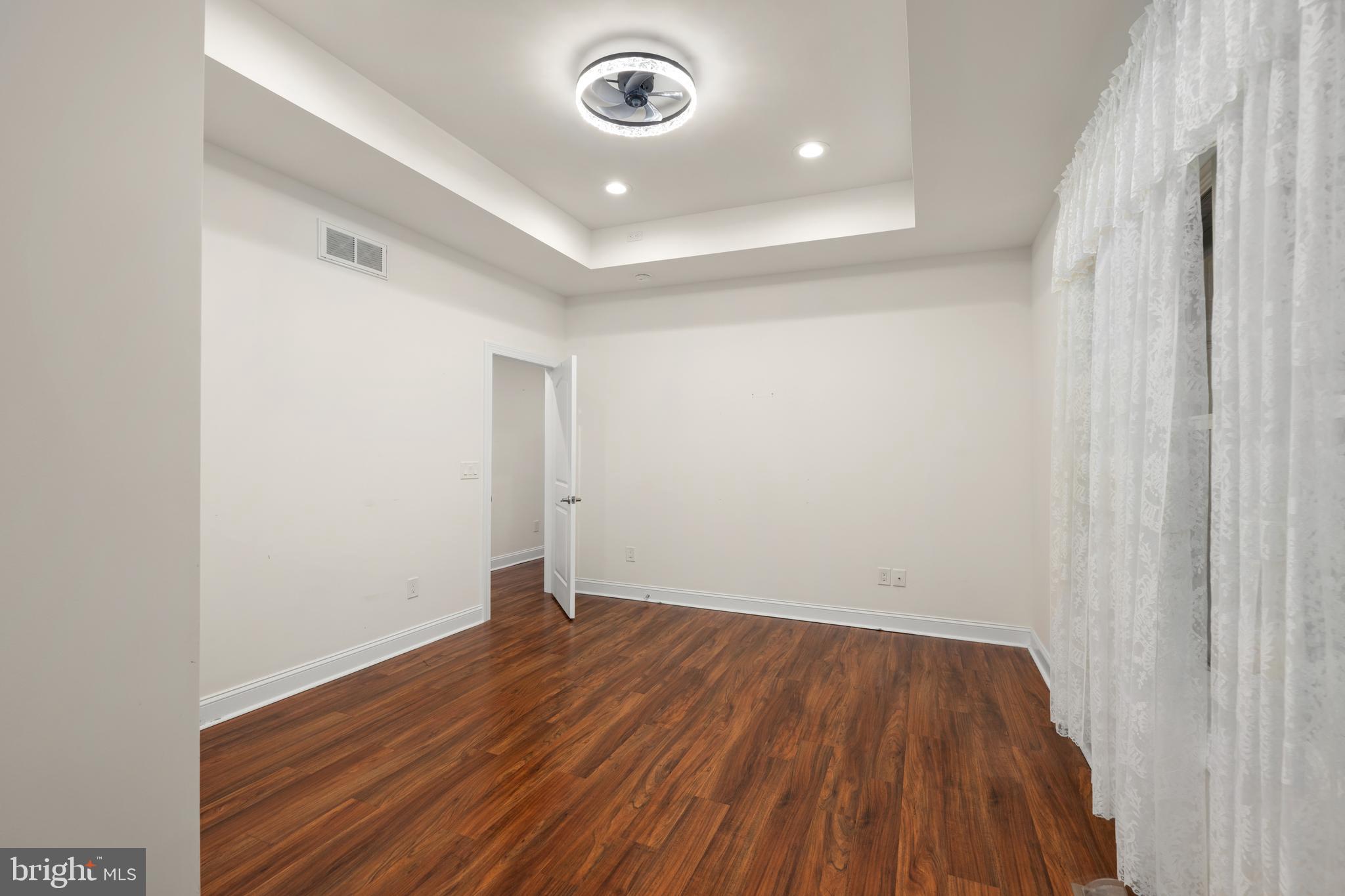 INGRAMS POINT - Residential