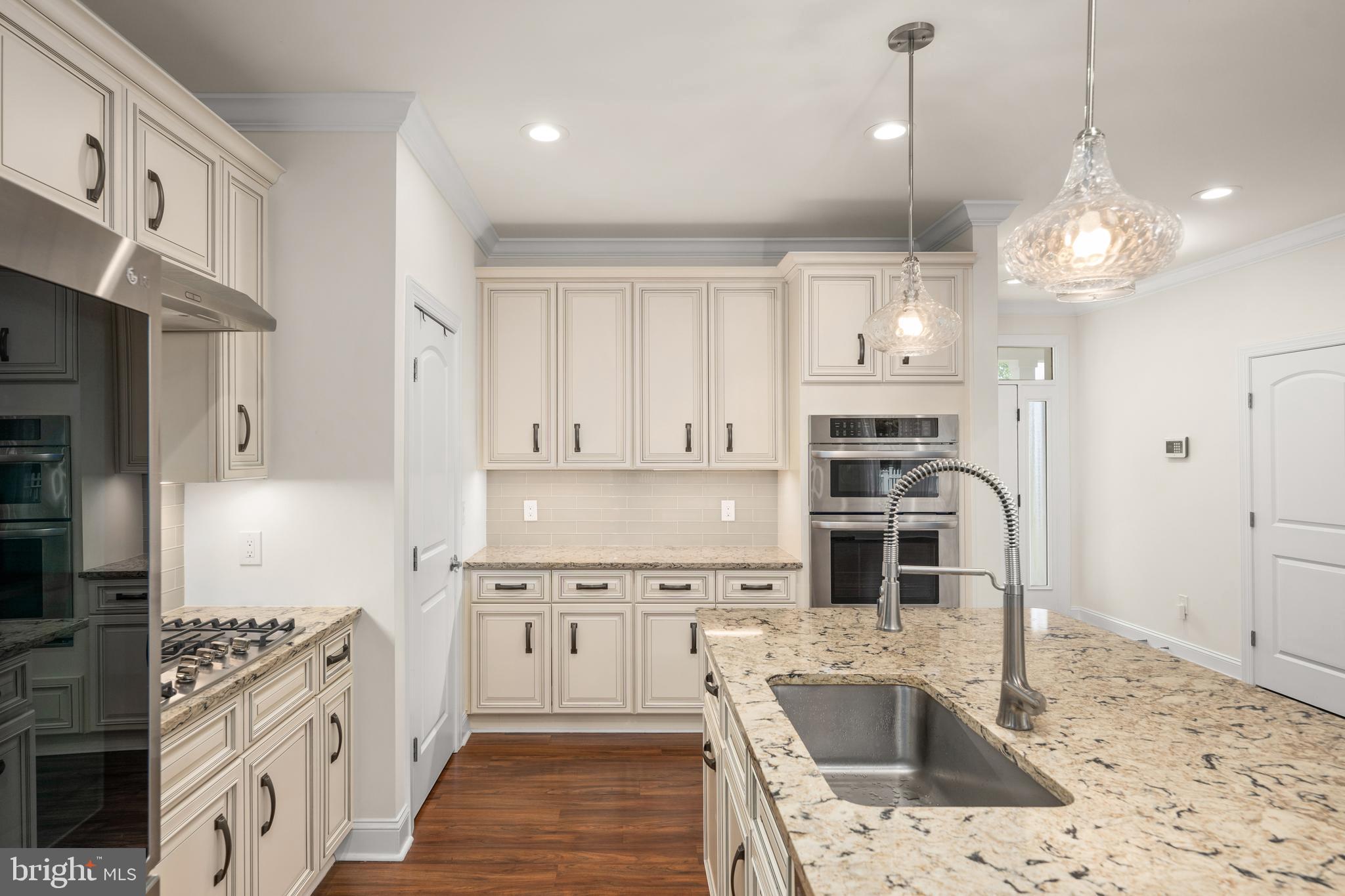 INGRAMS POINT - Residential