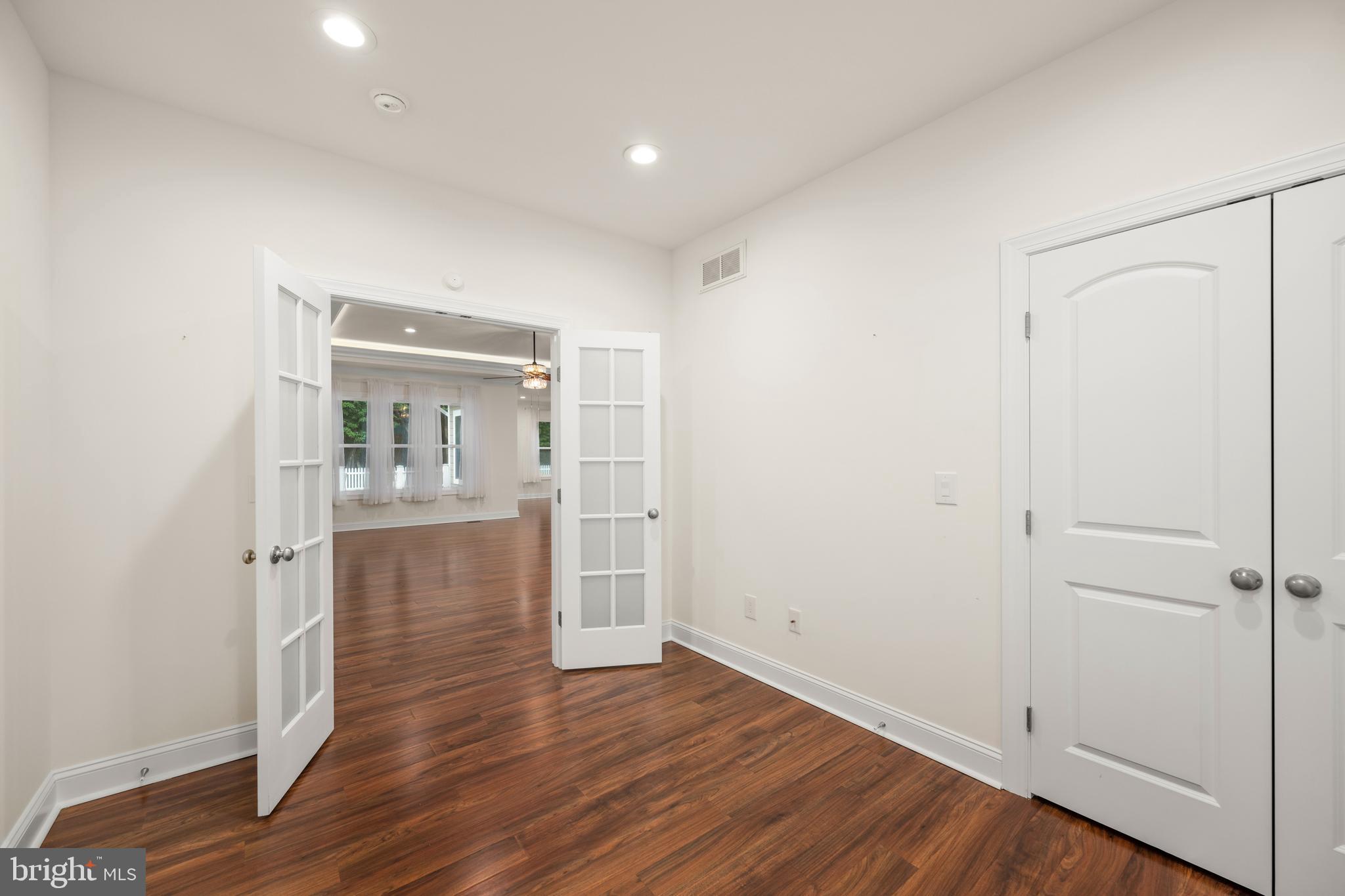 INGRAMS POINT - Residential