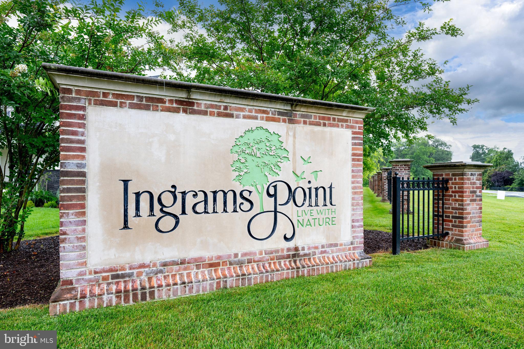 INGRAMS POINT - Residential