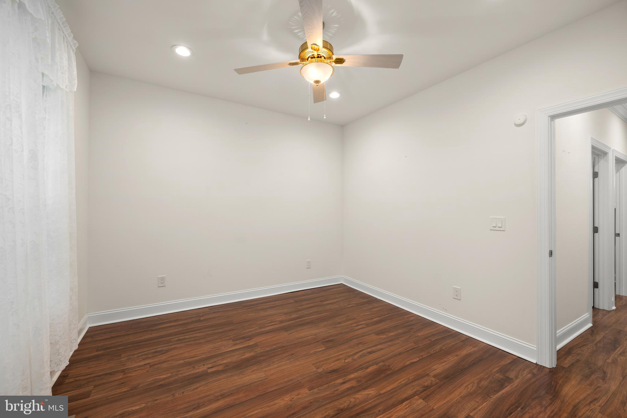 INGRAMS POINT - Residential