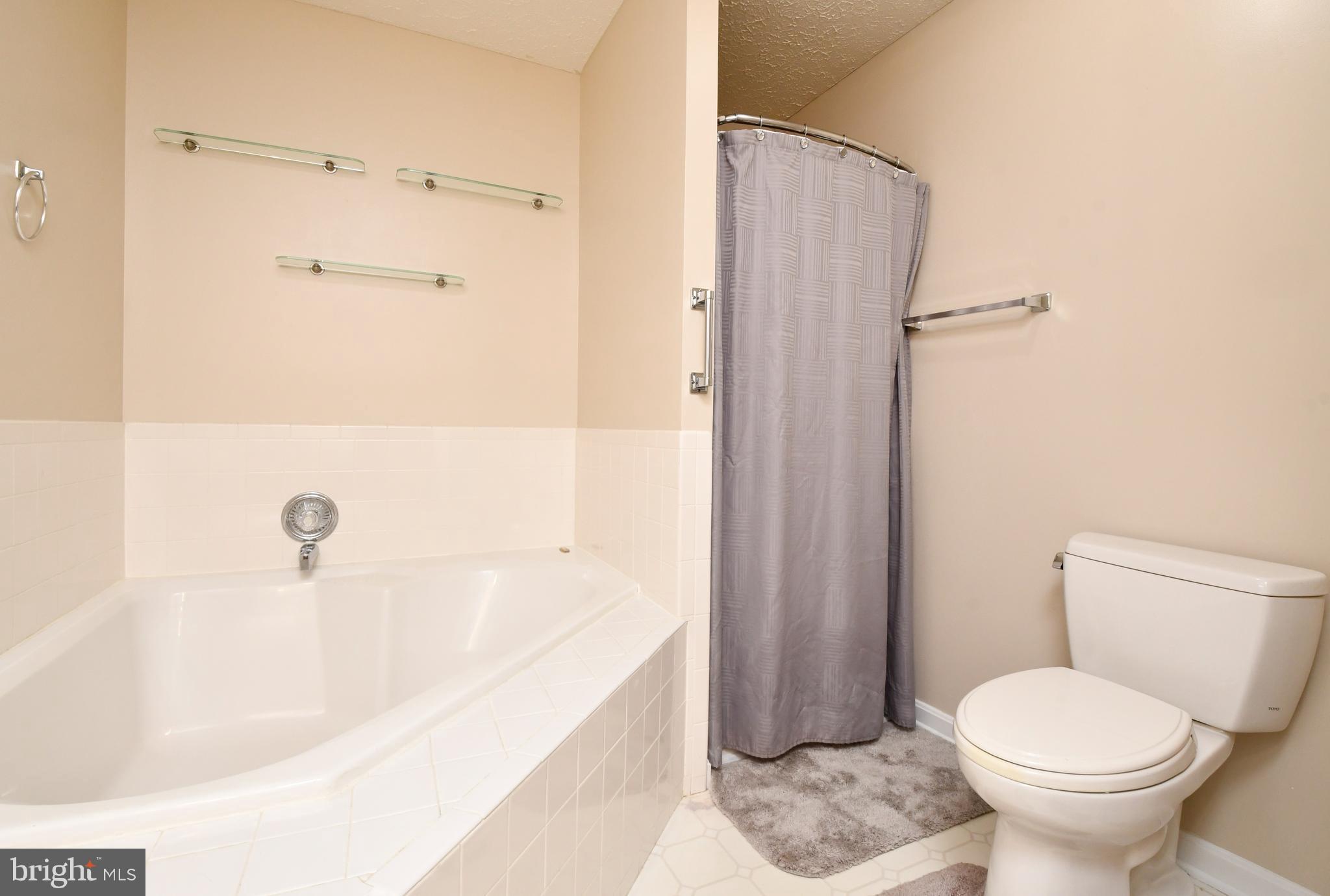 MONMOUTH VILLAGE - Residential