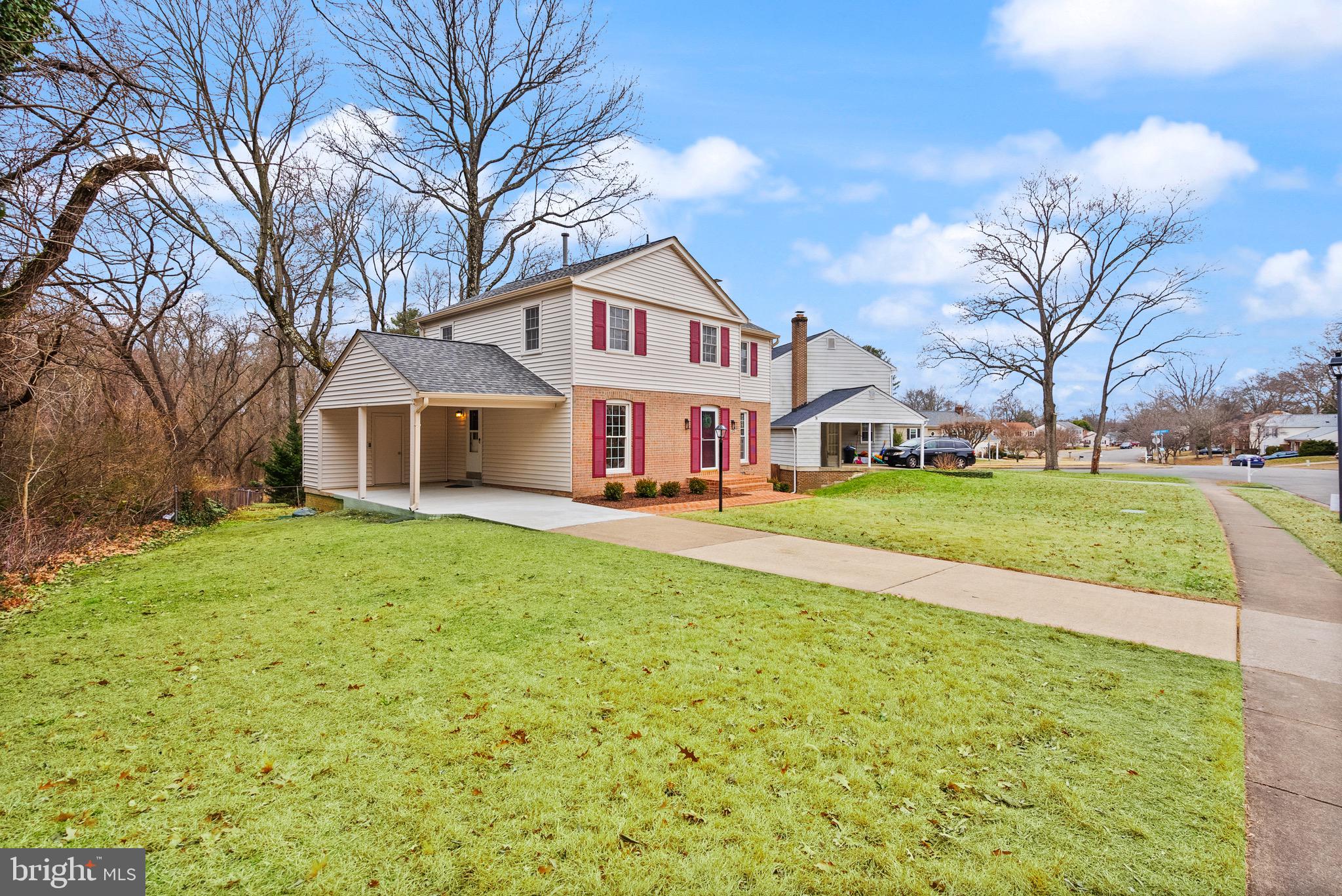 STONEYBROOKE - Residential