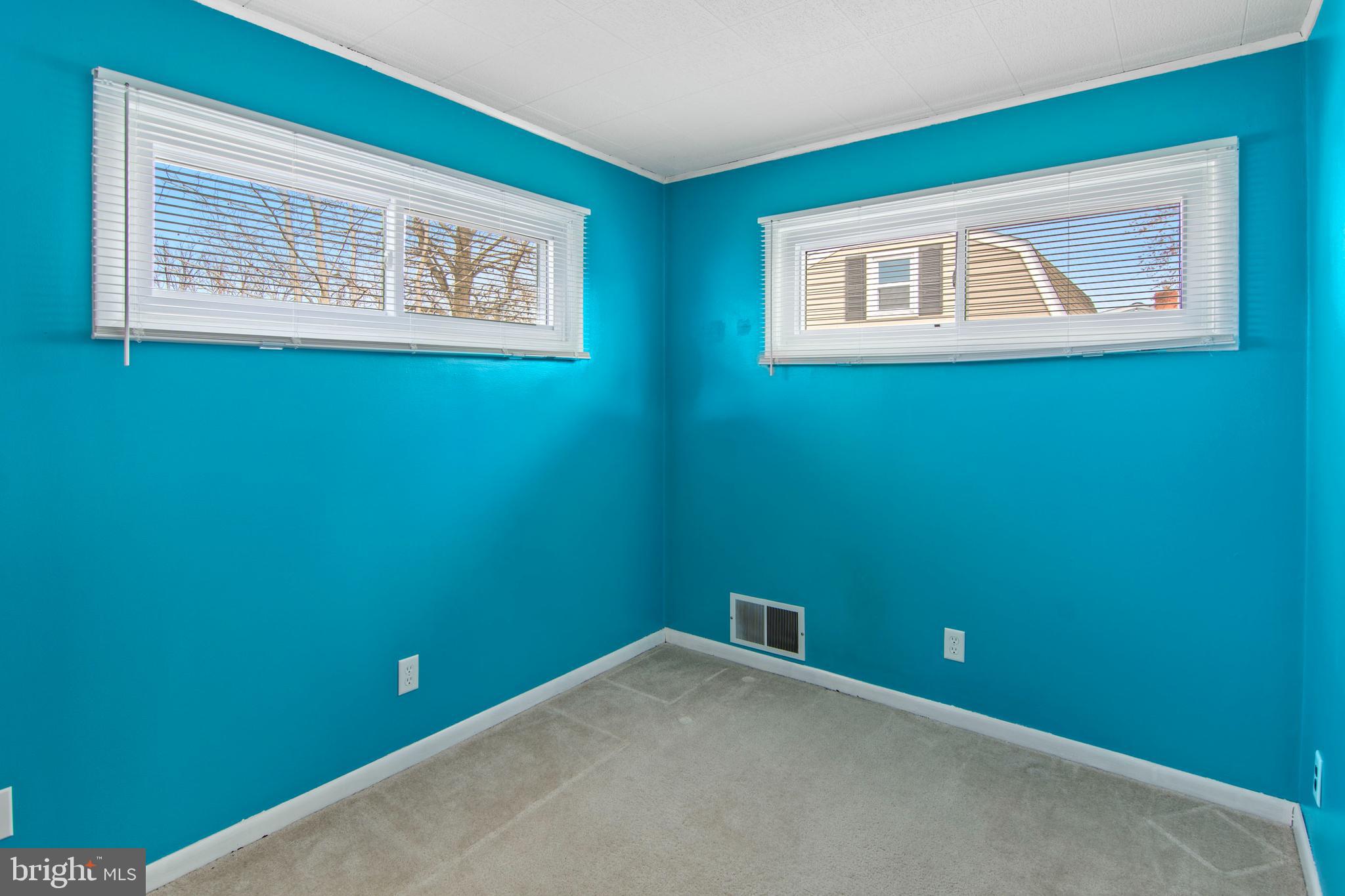 PARKVILLE HEIGHTS - Residential Lease