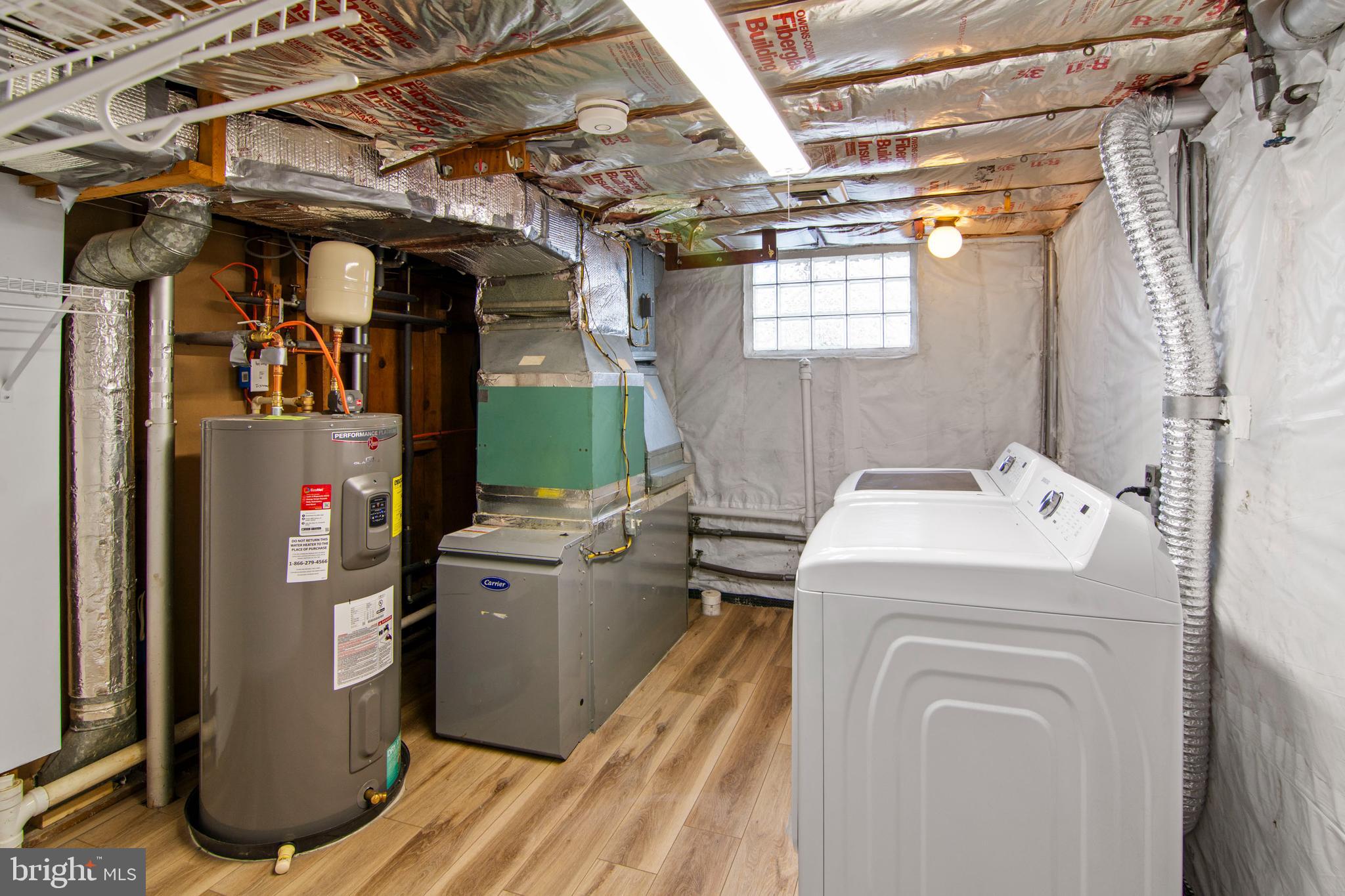 PARKVILLE HEIGHTS - Residential Lease