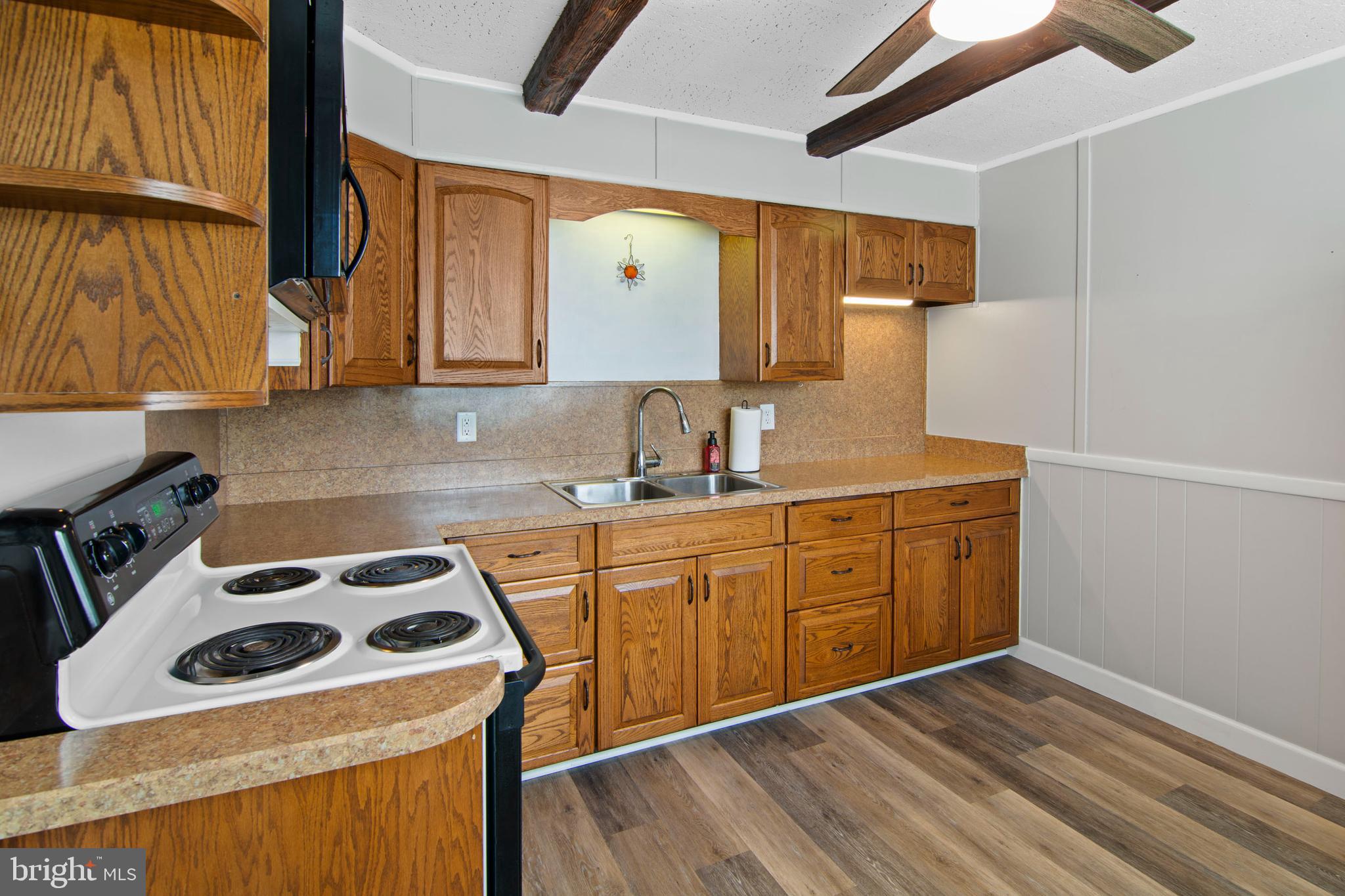 PARKVILLE HEIGHTS - Residential Lease