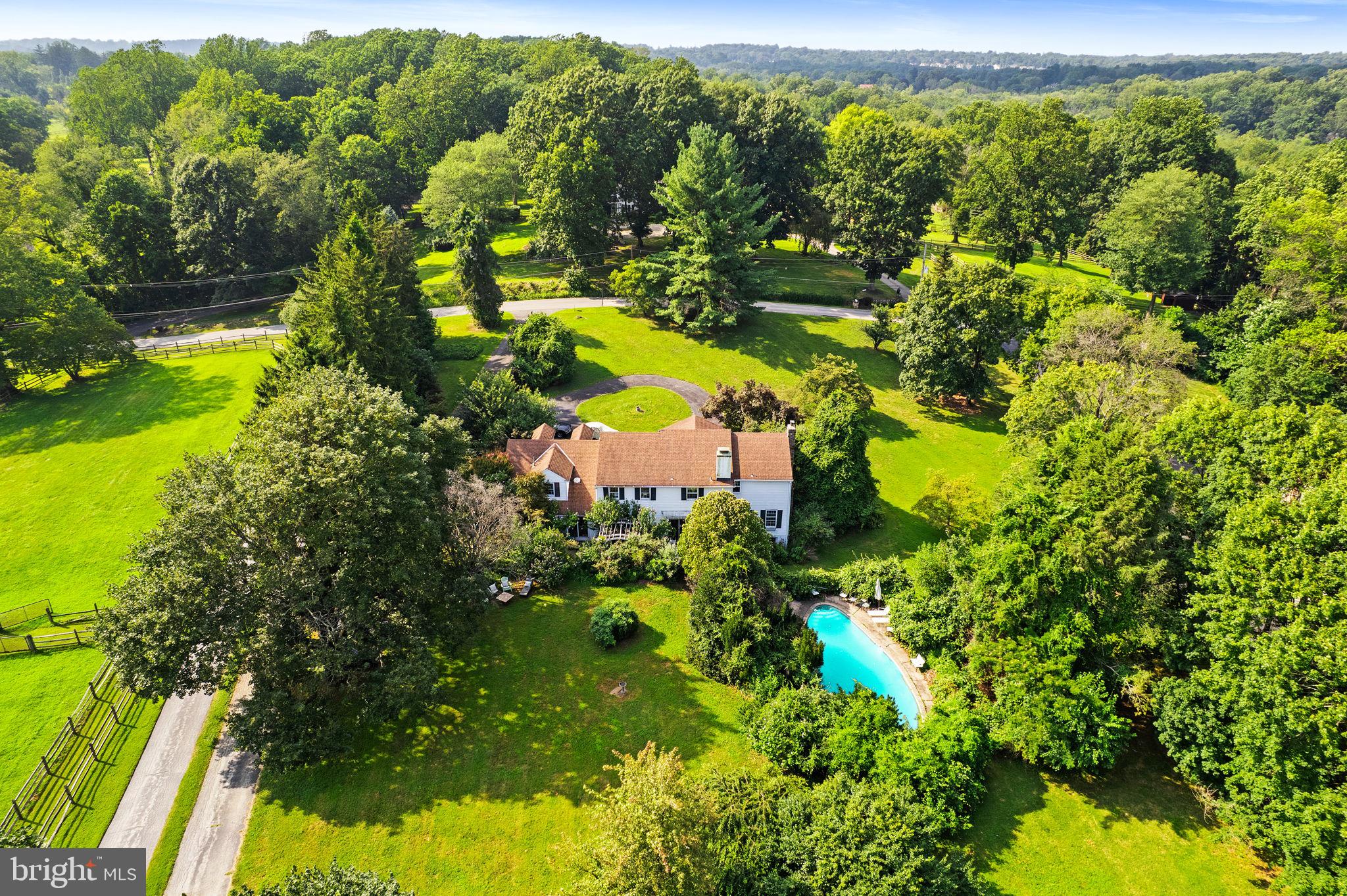 RADNOR HUNT - Residential