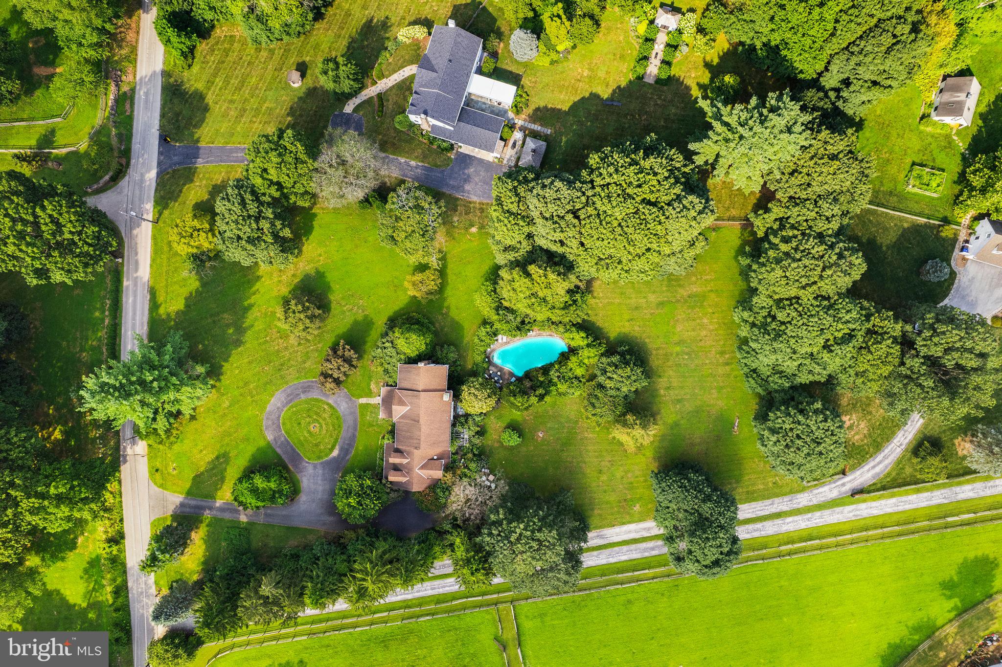 121 DAVIS ROAD