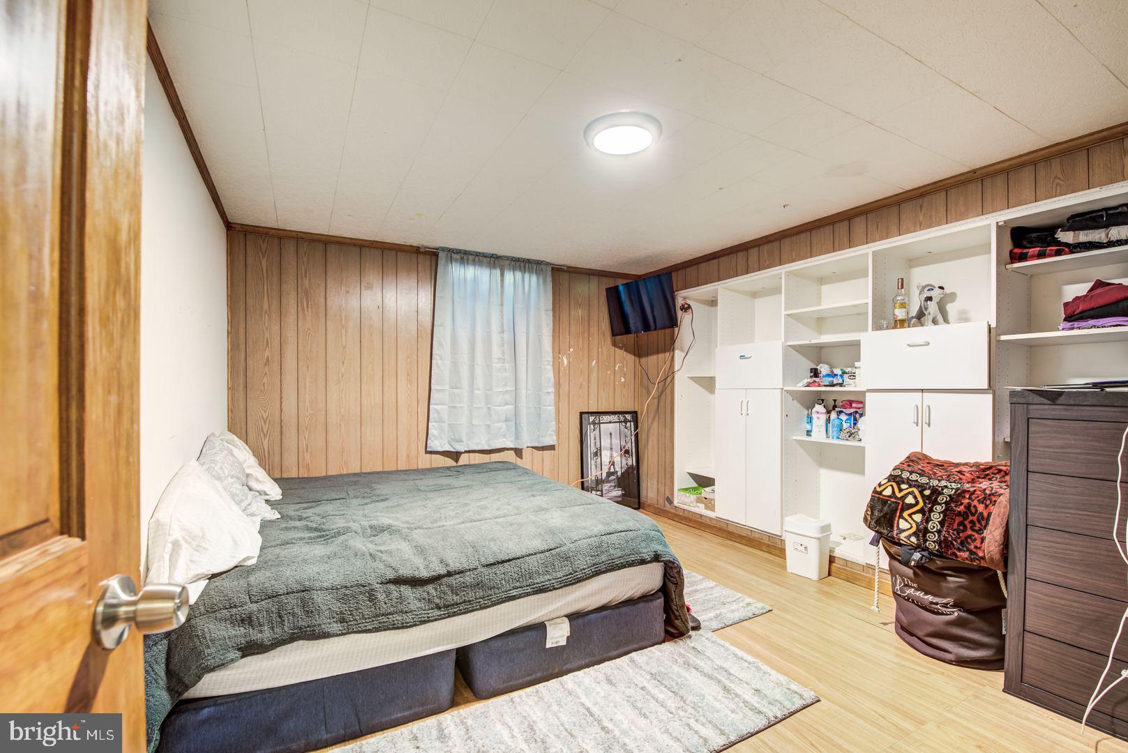 NEWPORT ESTATES - Residential