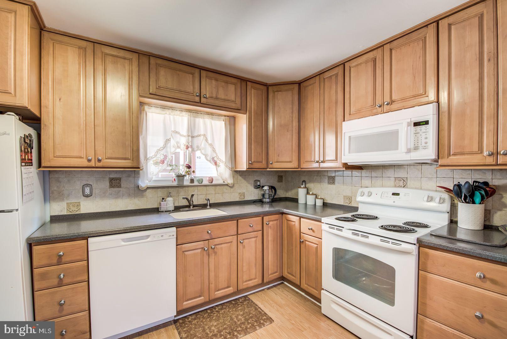 NEWPORT ESTATES - Residential