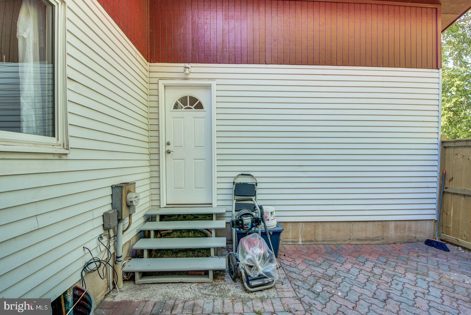 NEWPORT ESTATES - Residential